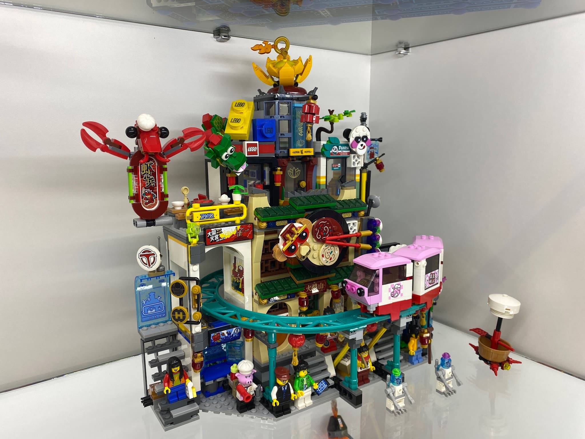 LEGO 80036 The City of Lanterns