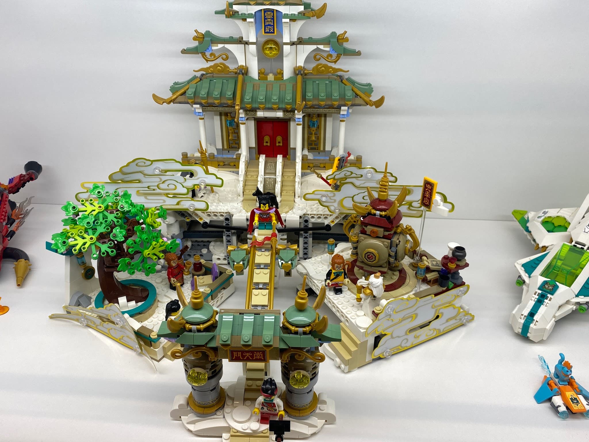 LEGO 80039 The Heavenly Realms
