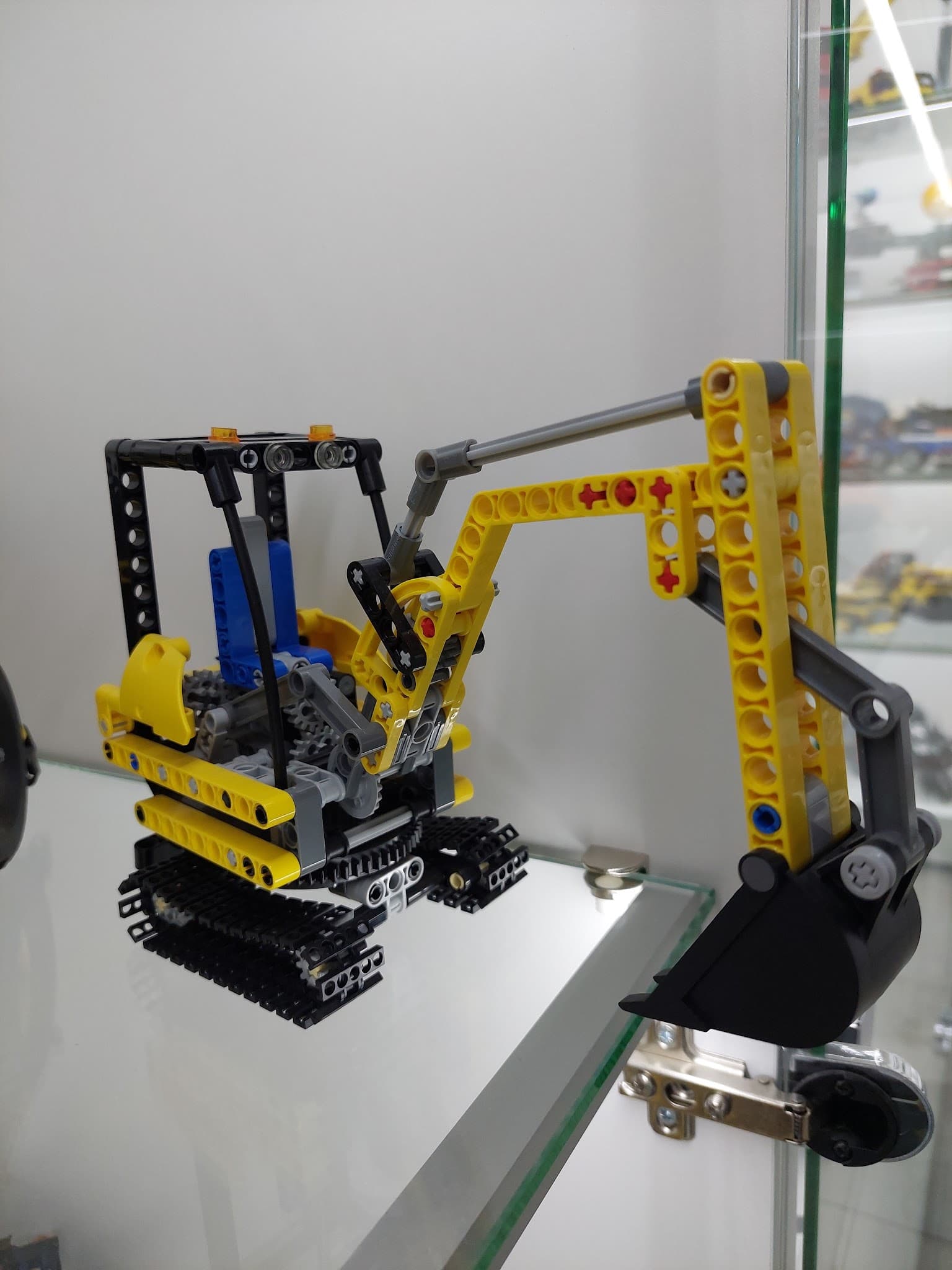 LEGO 8047 Compact Excavator