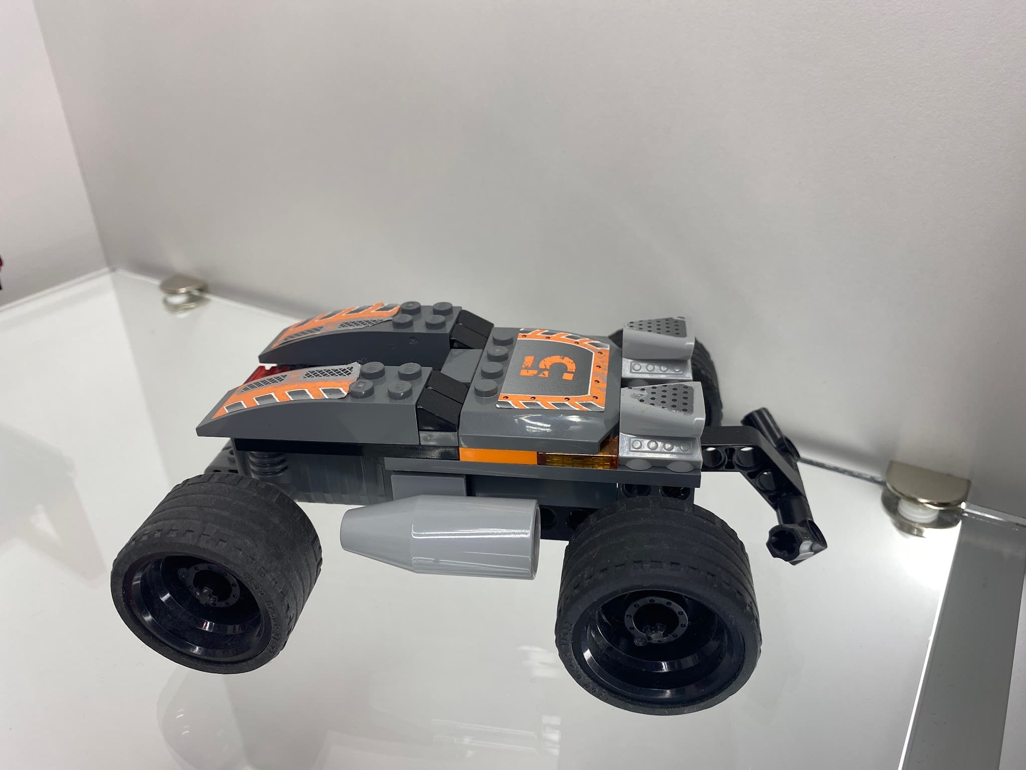 LEGO 8137 Booster Beast
