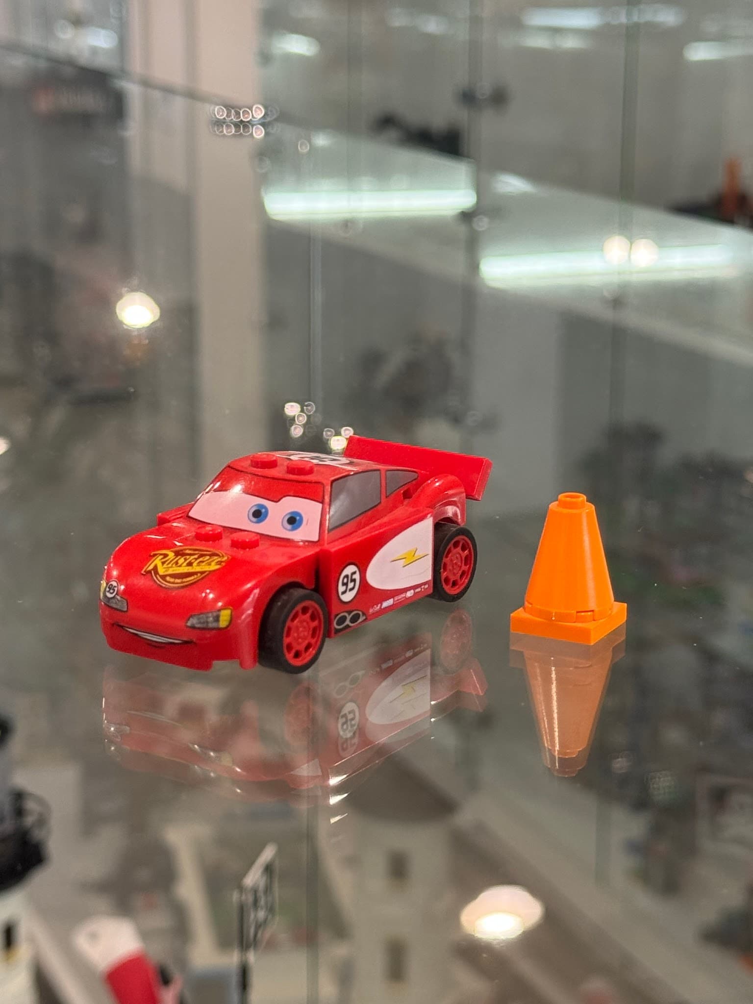 LEGO 8200 Radiator Springs Lightning McQueen