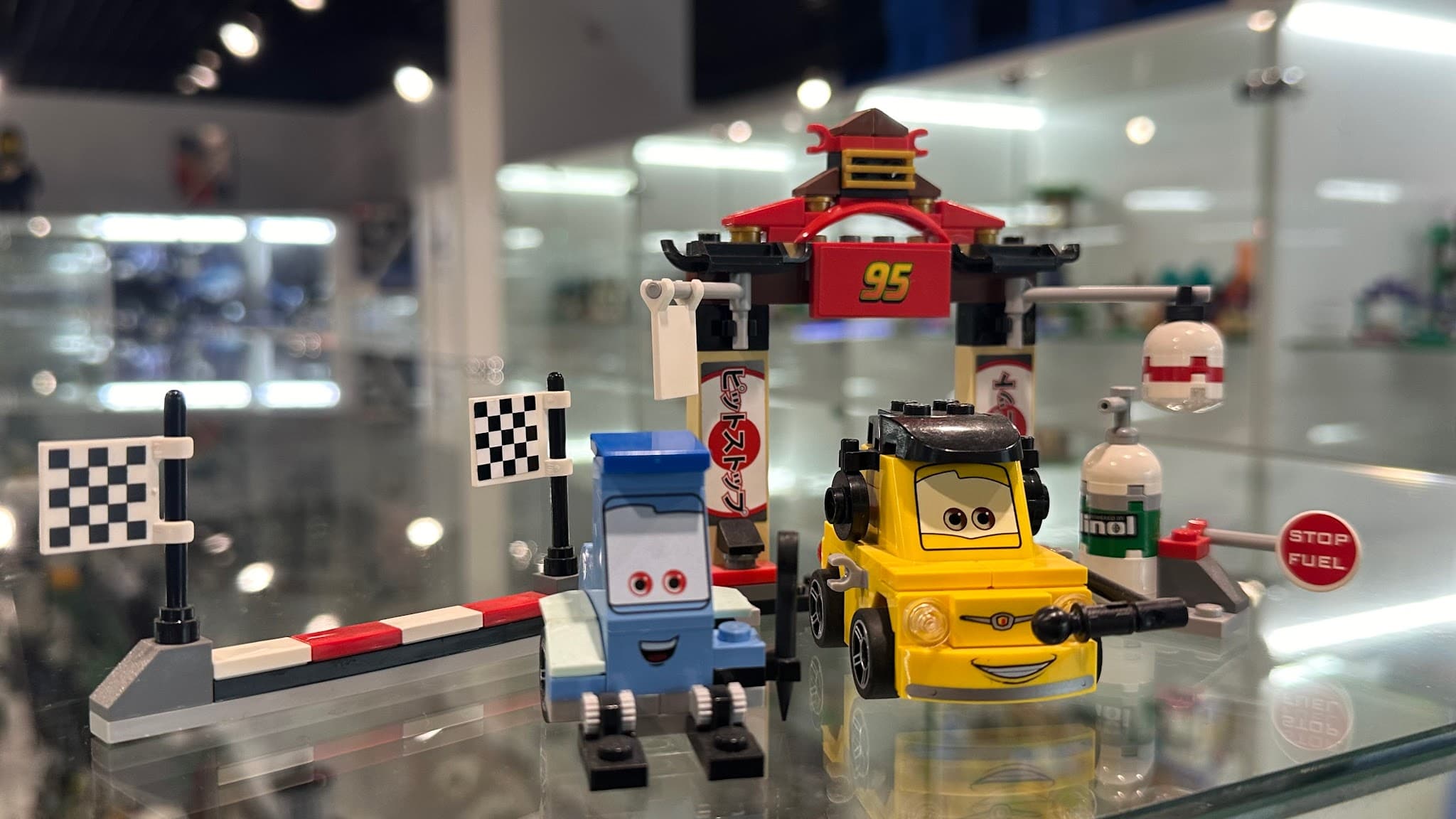 LEGO 8206 Tokyo Pit Stop