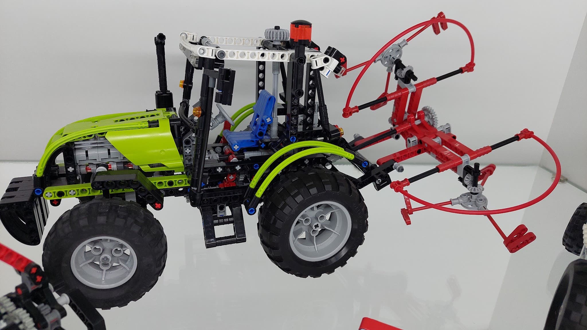 LEGO 8284 Dune Buggy / Tractor