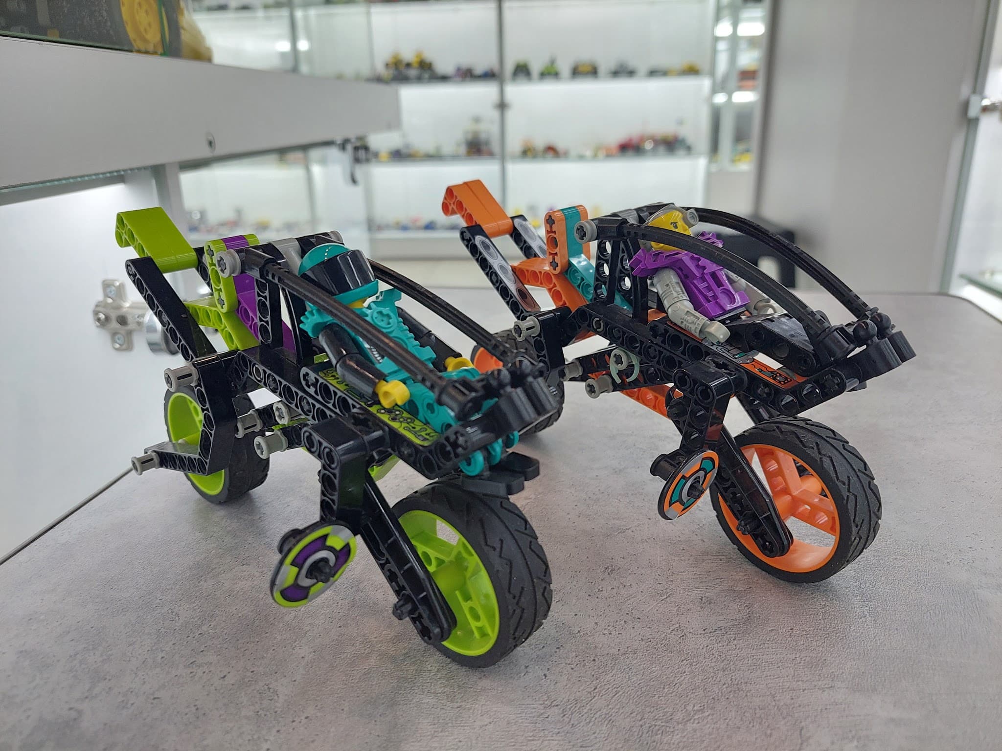 LEGO 8305 Duel Bikes