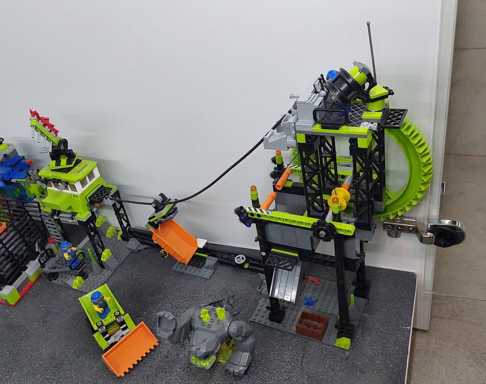 LEGO 8709 Underground Mining Station
