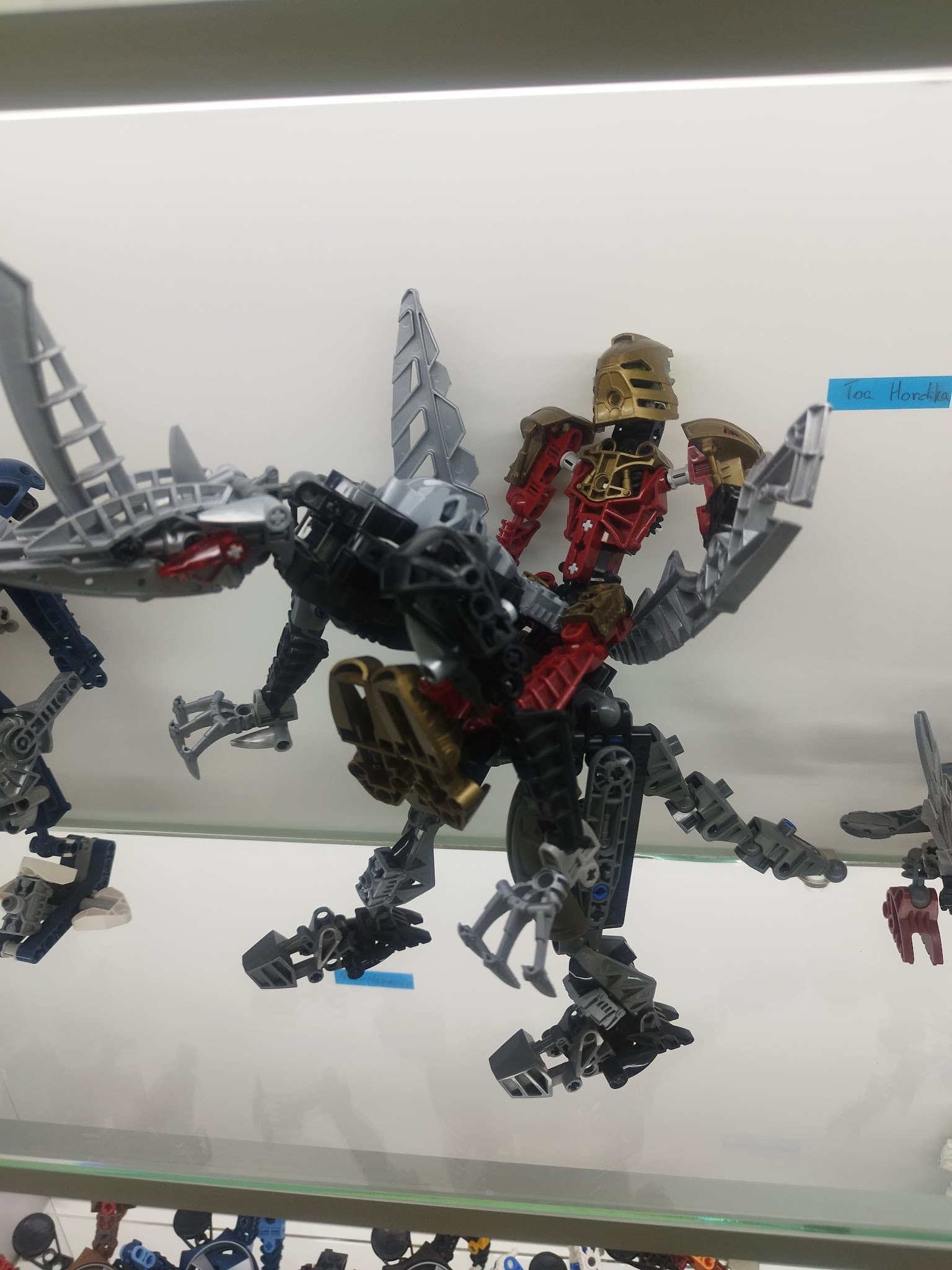 LEGO 8811 Toa Lhikan and Kikanalo