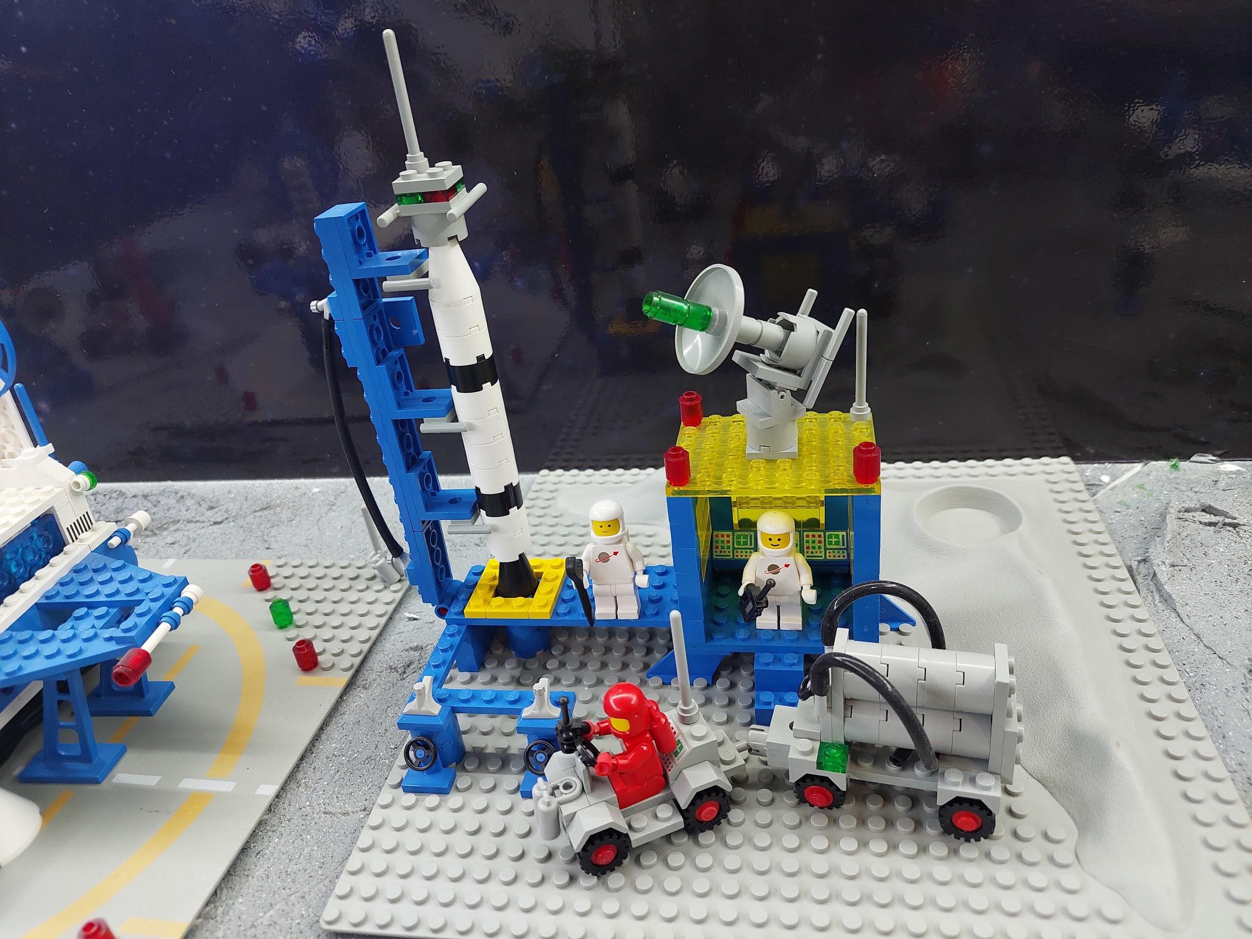 LEGO 920-2 Rocket Launch Pad
