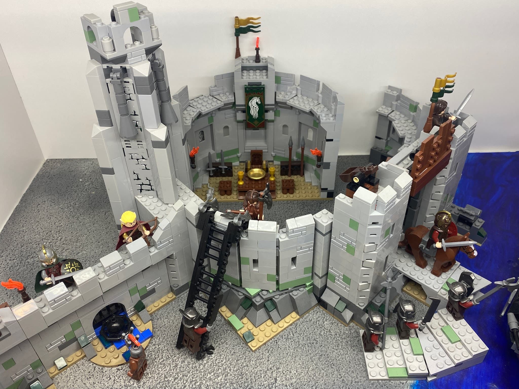 LEGO 9474 The Battle of Helm's Deep