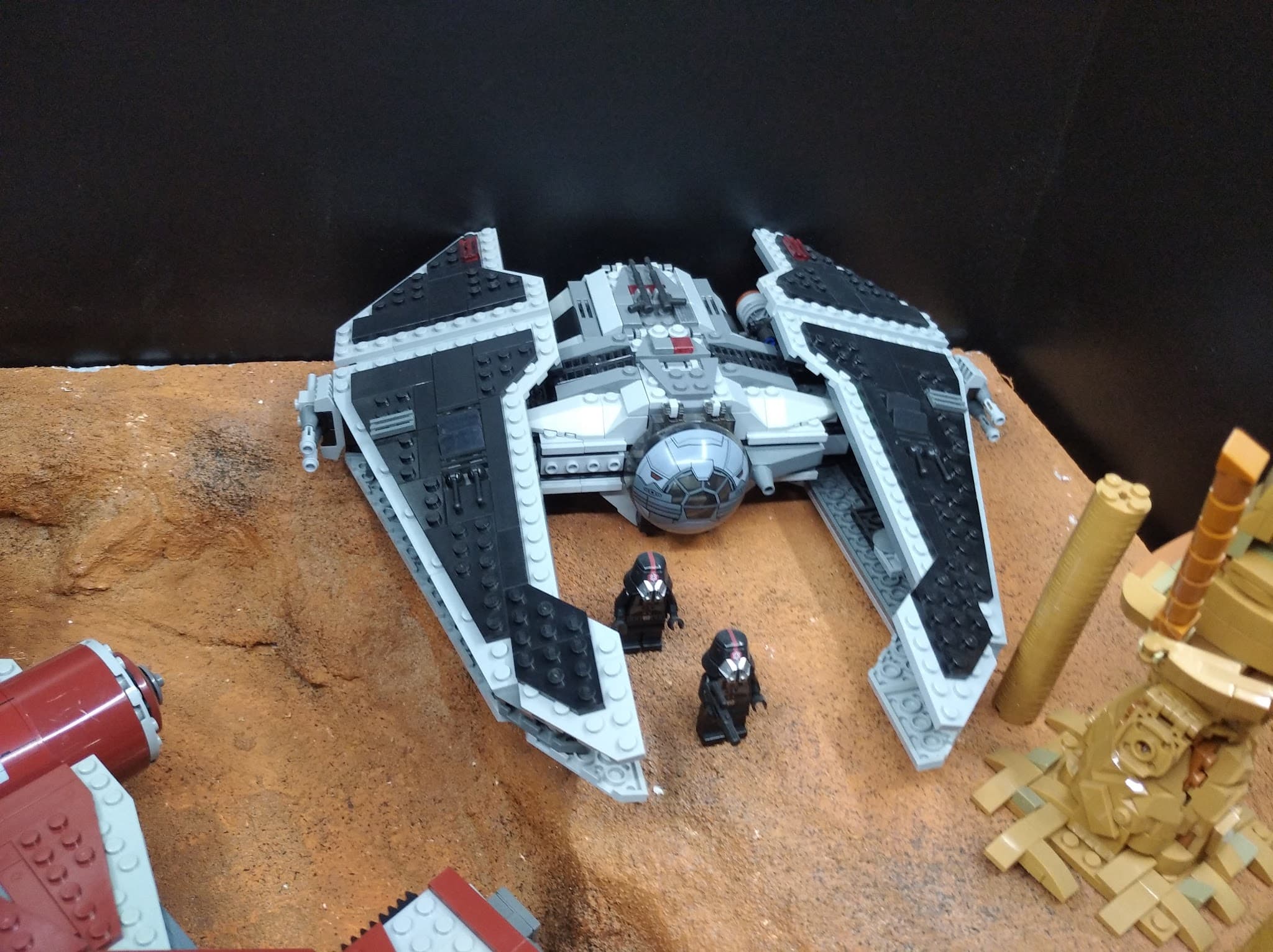 LEGO 9500 Sith Fury-class Interceptor