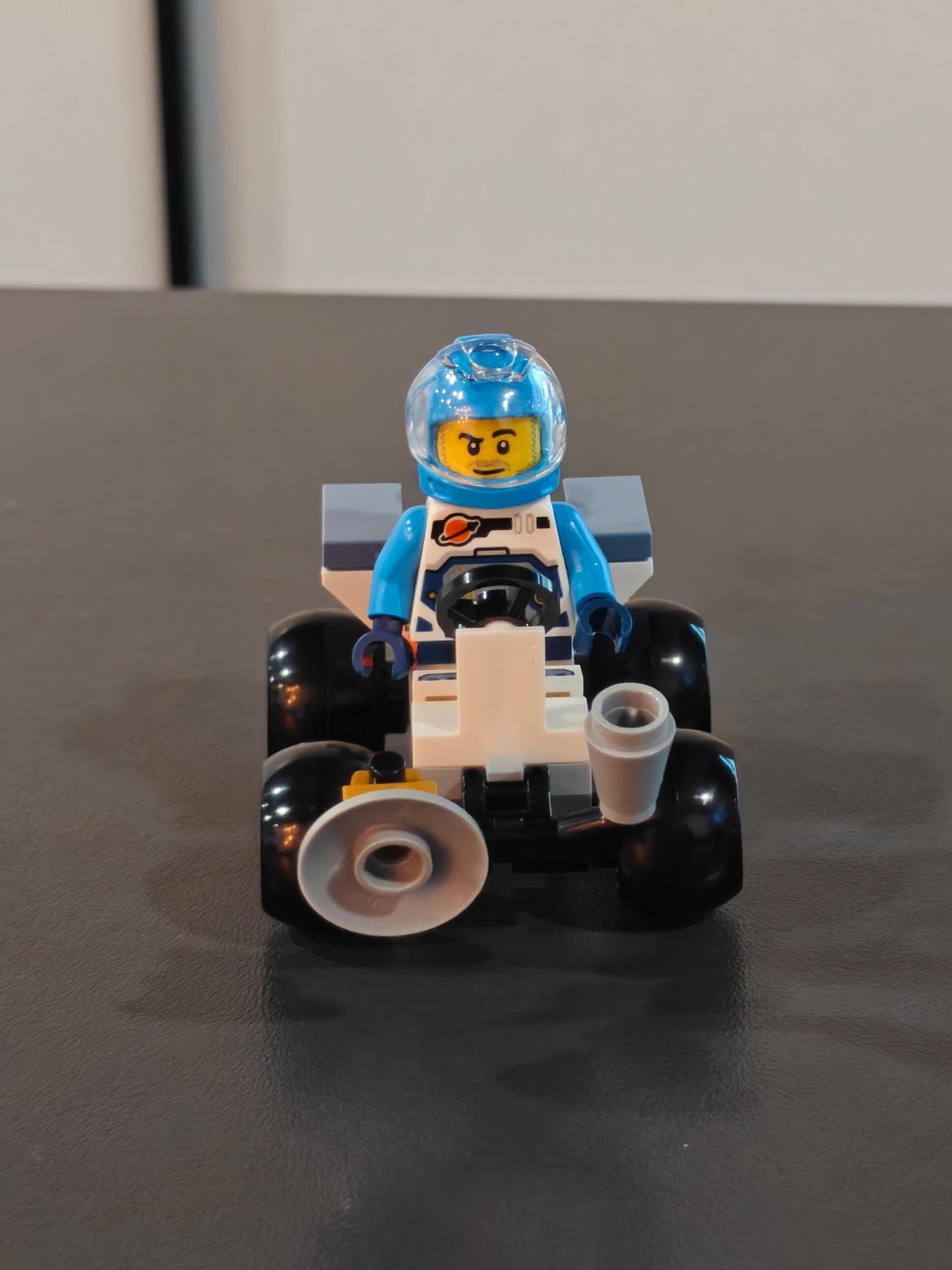 LEGO 952407 Astronaut with Quad