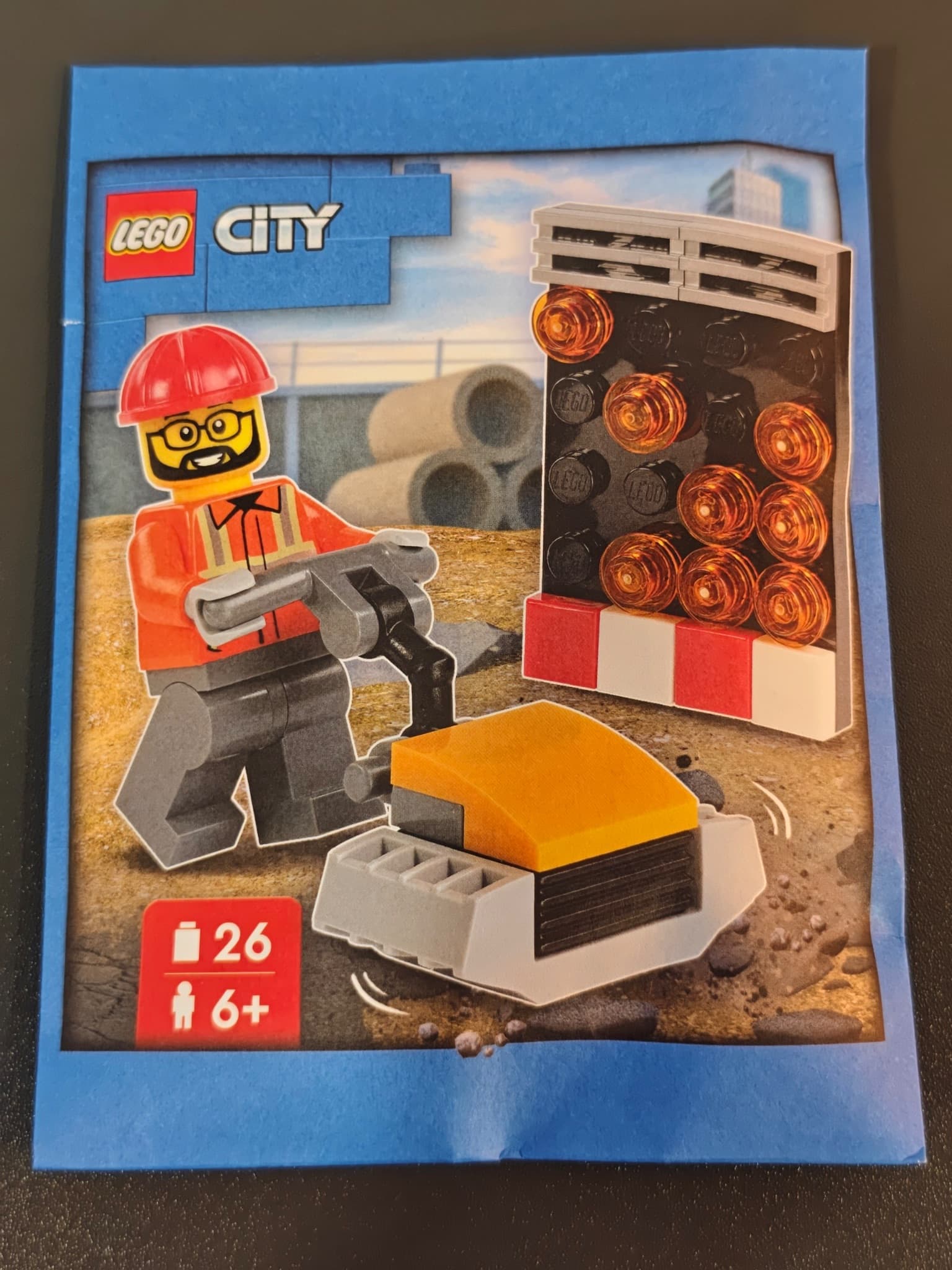 LEGO 952510 Construction Worker with Vibration Plate