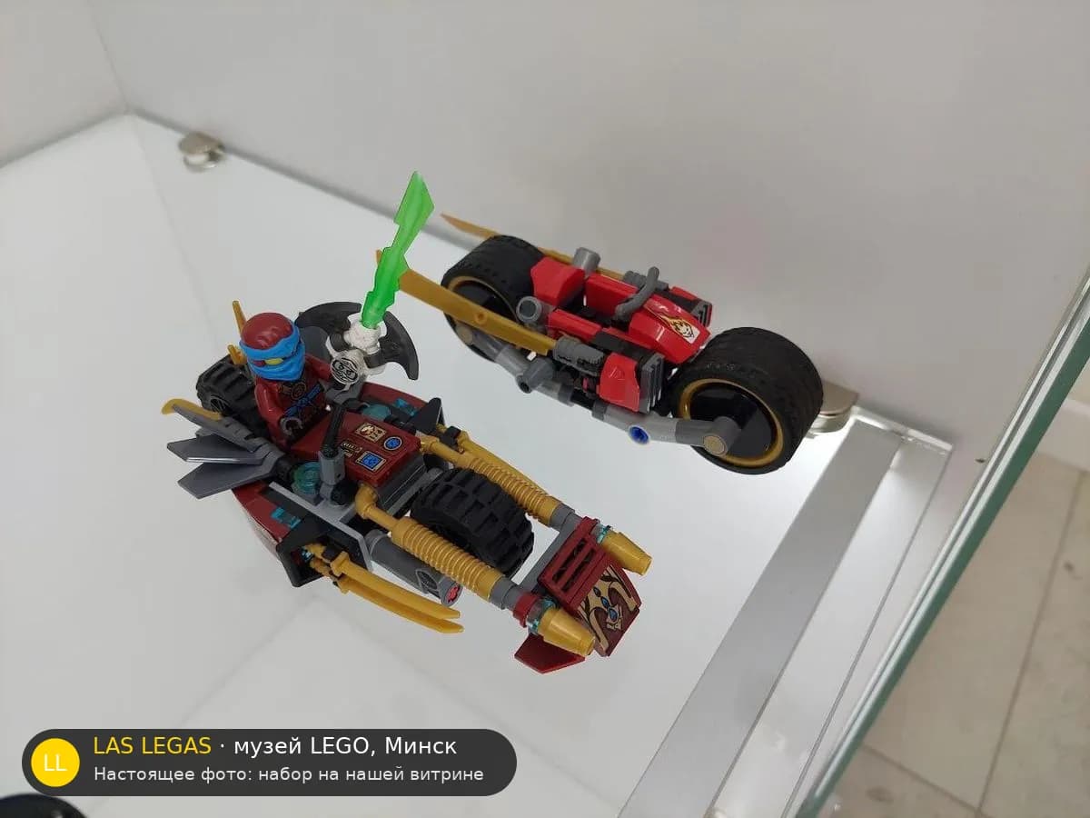 LEGO 70600 Погоня на ниндзя-мотоциклах (Ninja Bike Chase) на витрине музея Las Legas