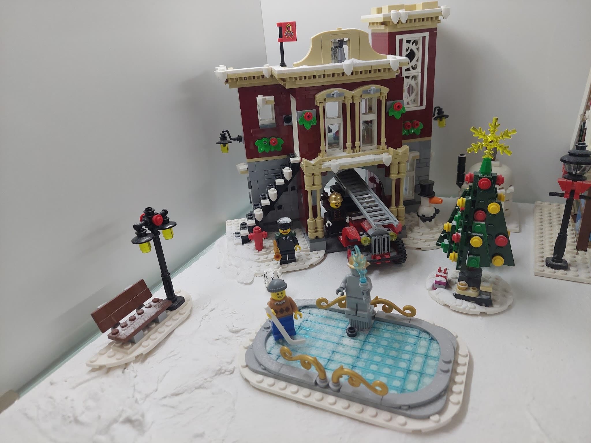 LEGO 10263 Winter Village Fire Station
