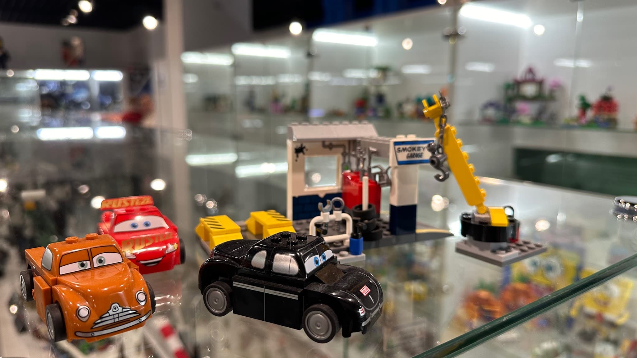 LEGO 10743 Smokey's Garage