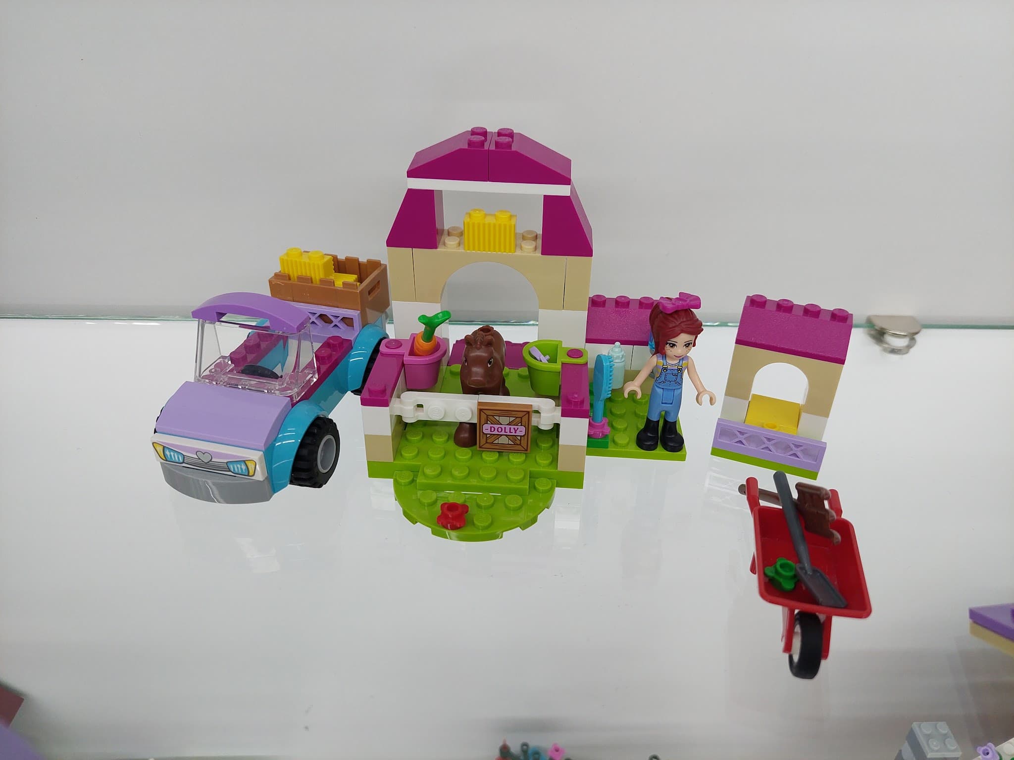 LEGO 10746 Mia's Farm Suitcase