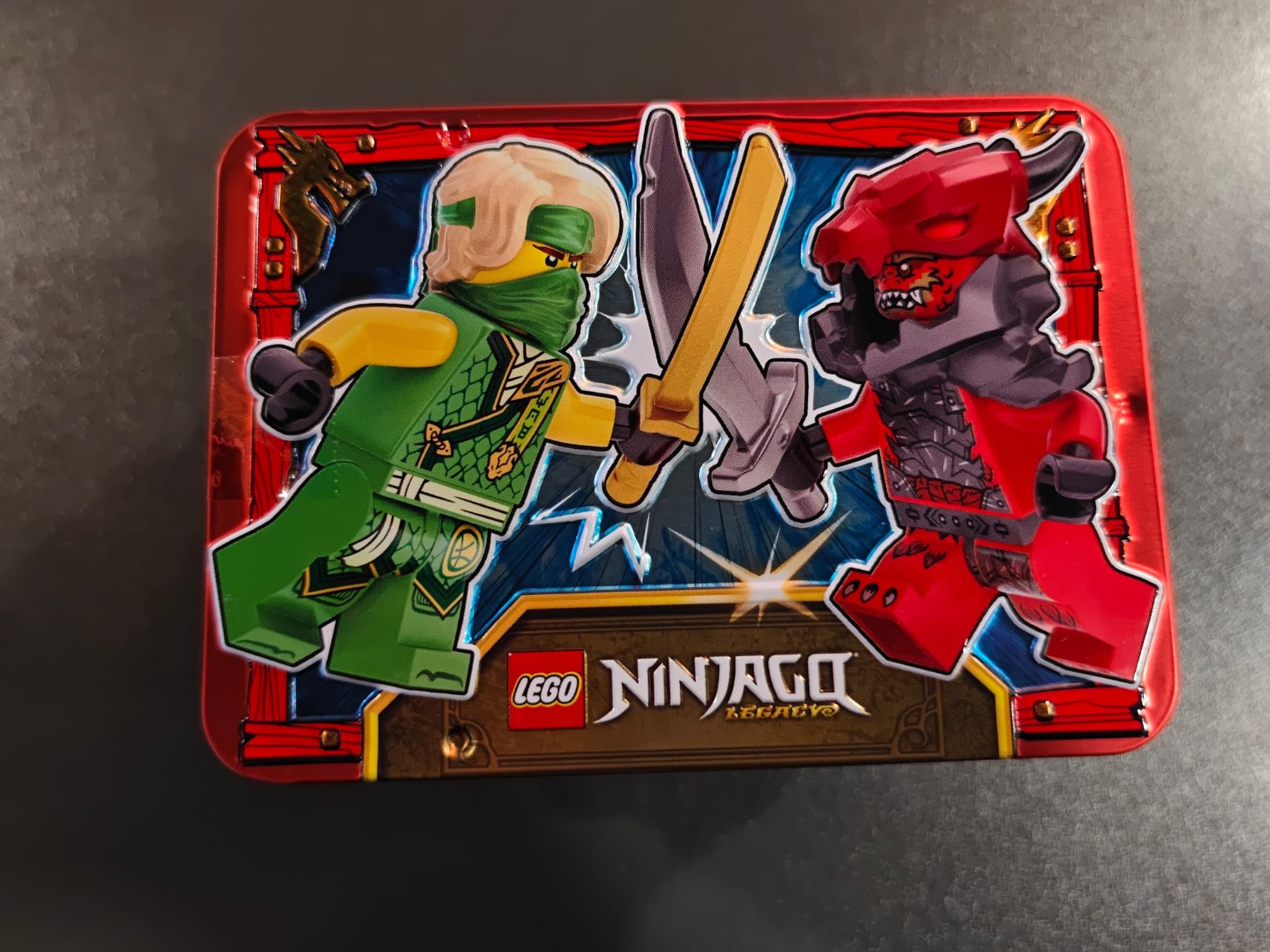 LEGO 112601 Lloyd vs. Dragonian Warrior