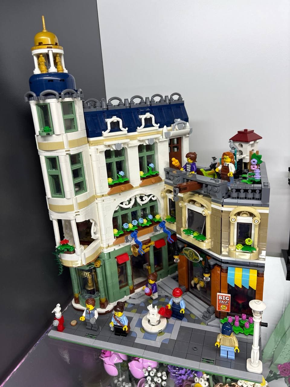 LEGO 11371 Shopping Street