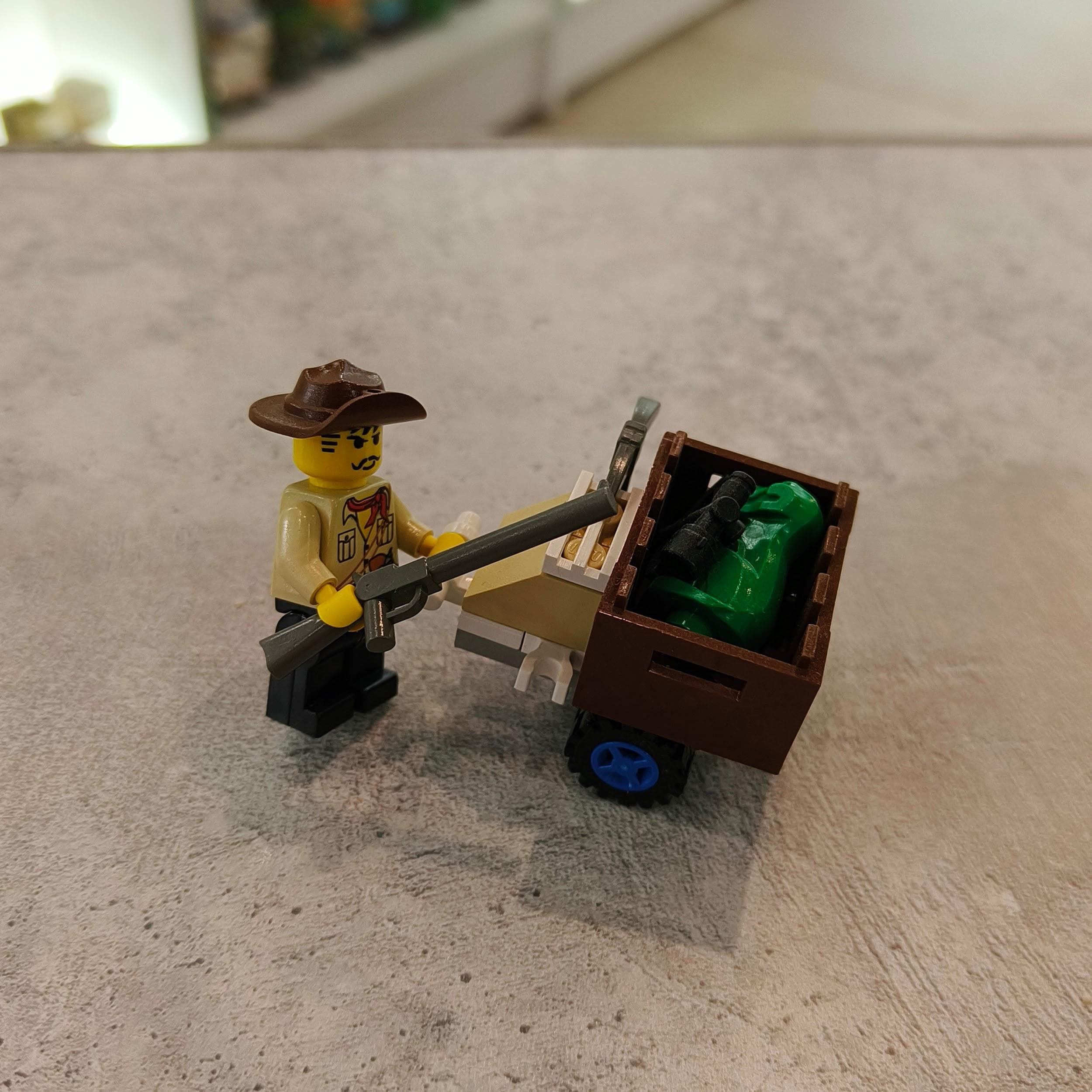 LEGO 1278 Jones and Baby Tyranno
