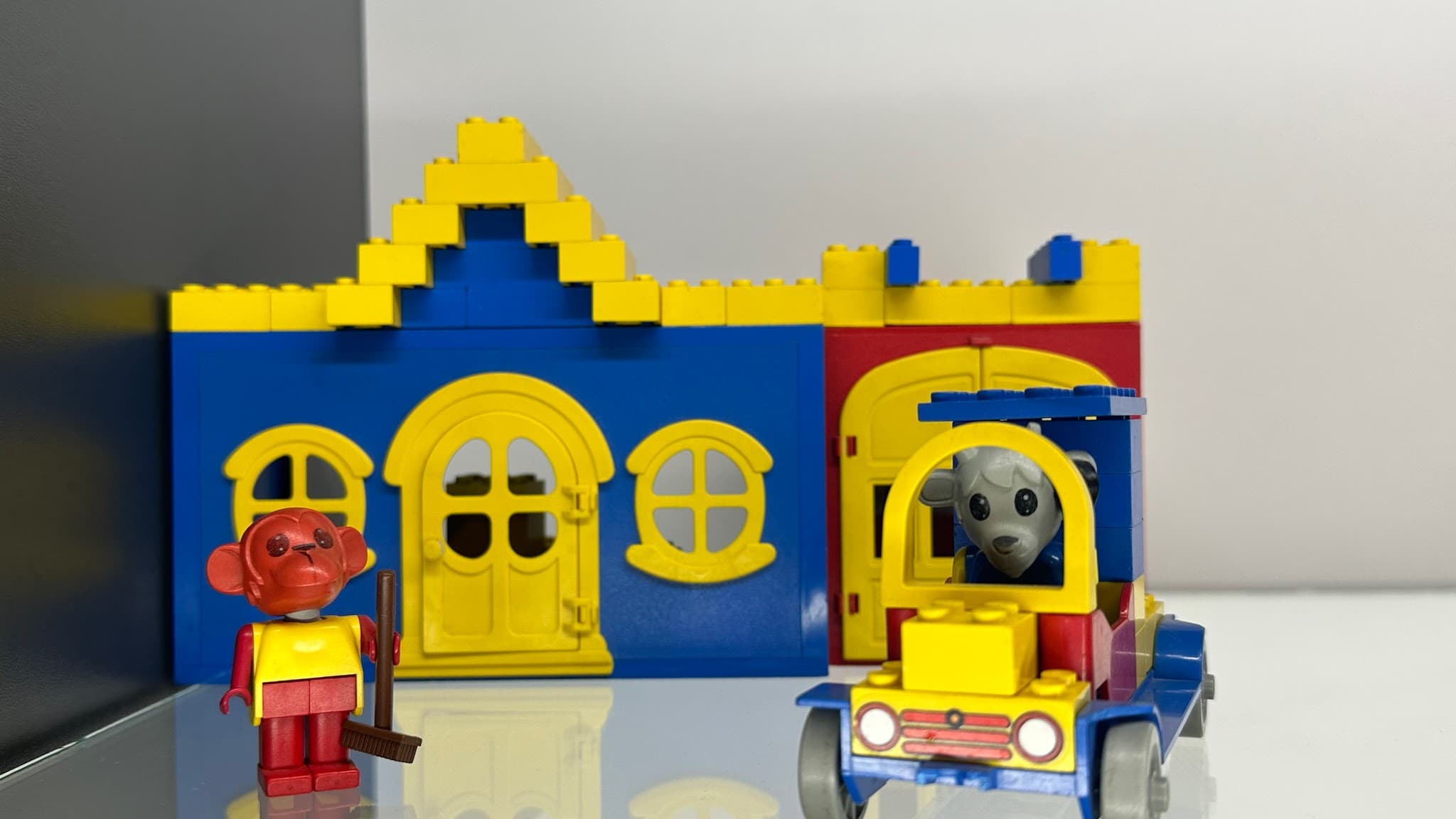 LEGO 134-2 Service Station