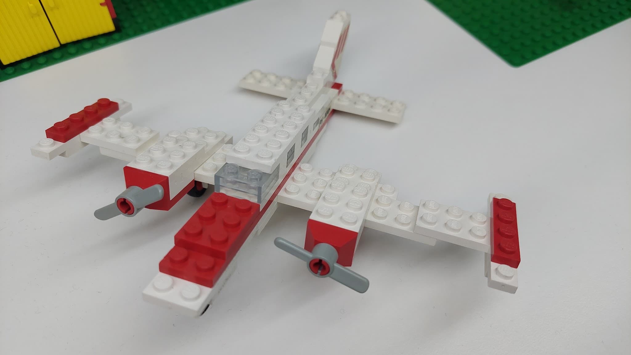 LEGO 1610-2 Airliner
