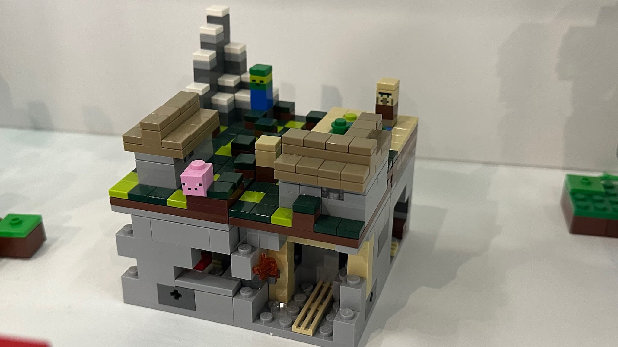 LEGO 21105 Micro World - The Village