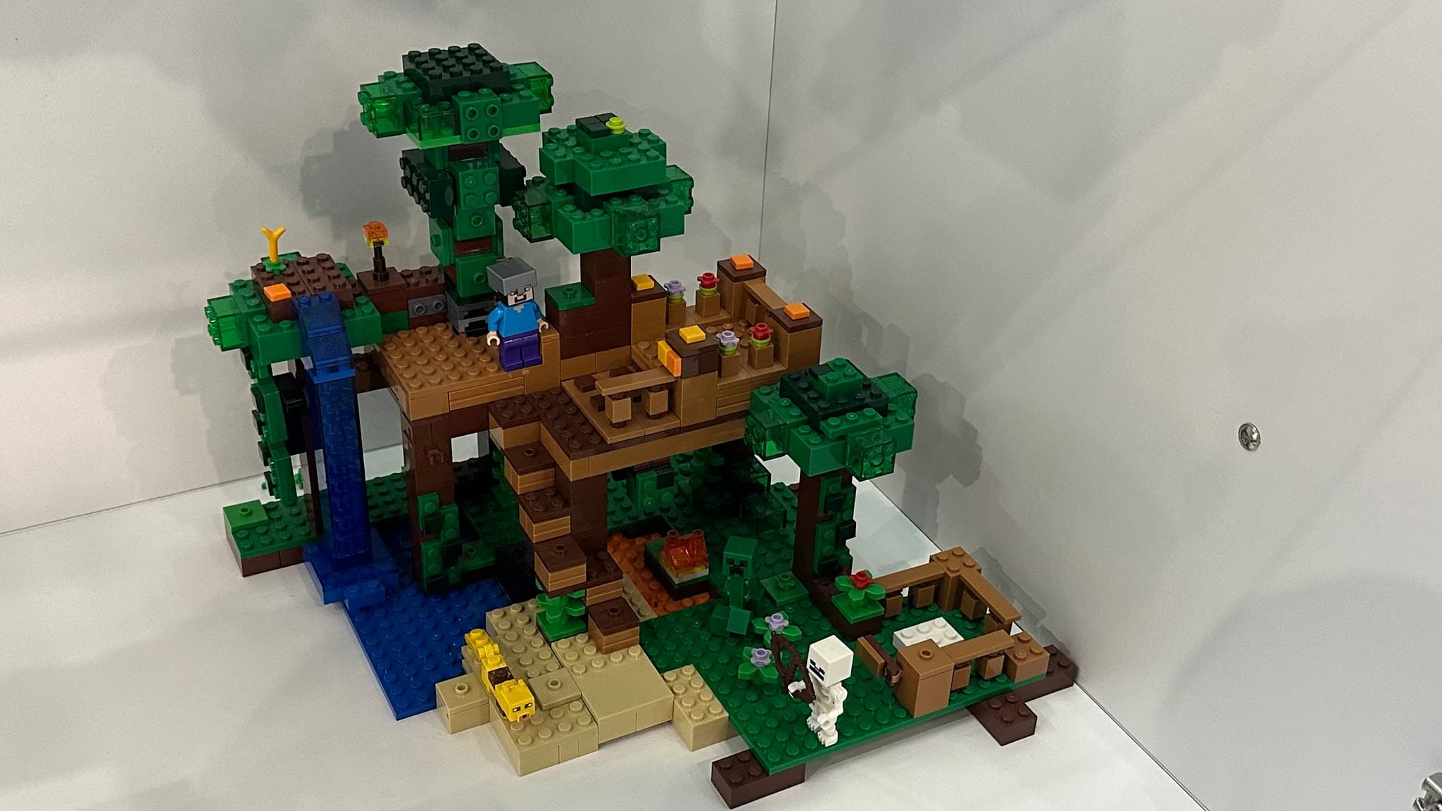 LEGO 21125 The Jungle Tree House