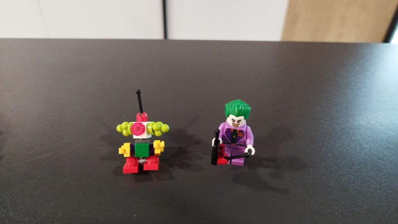 LEGO 212505 The Joker with Robot