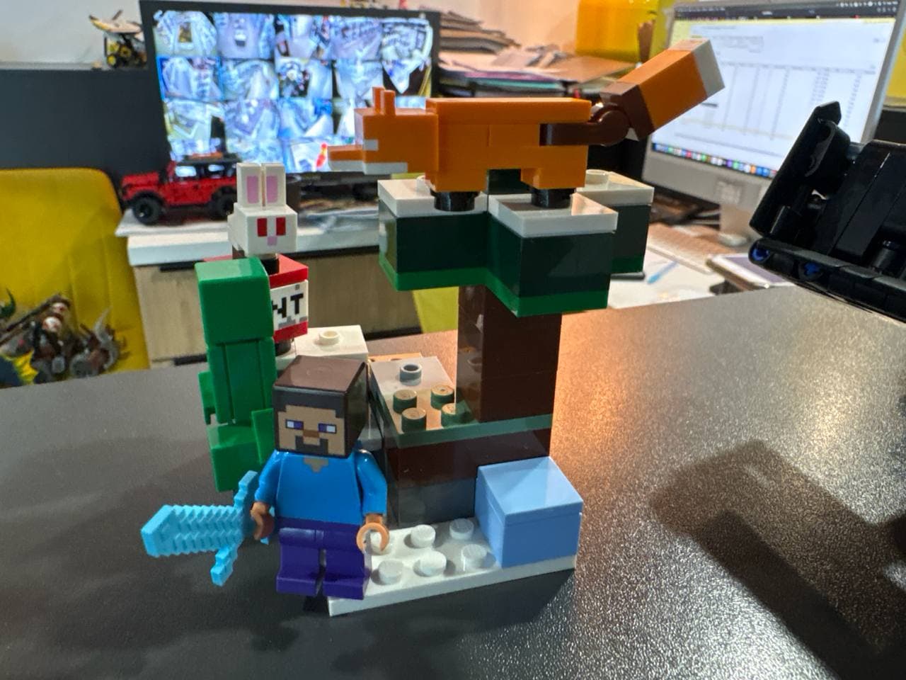 LEGO 21583 Steve's Taiga Adventure