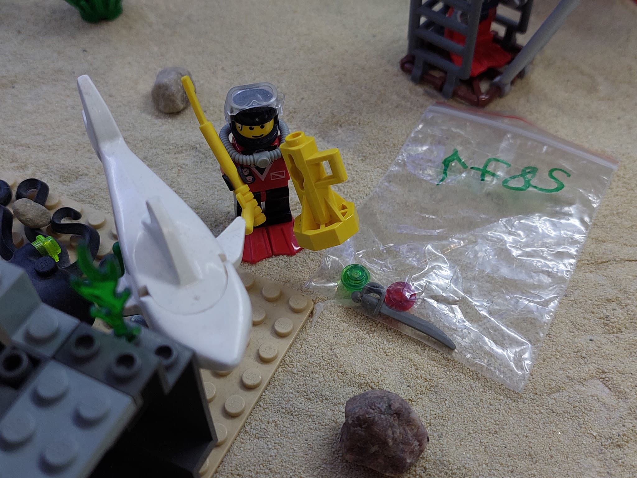 LEGO 2871 Diver and Shark