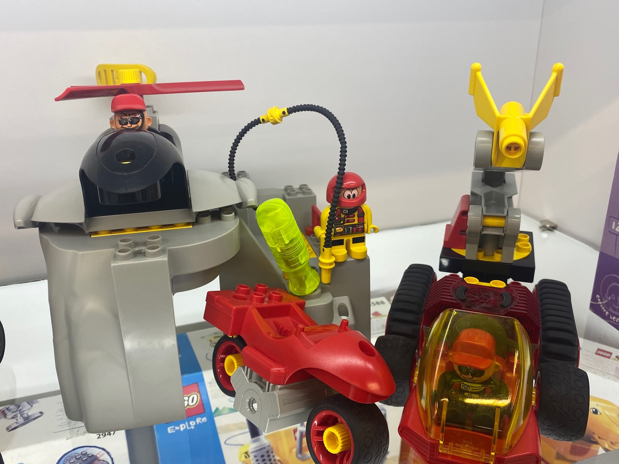 LEGO 2914 Rescue Base