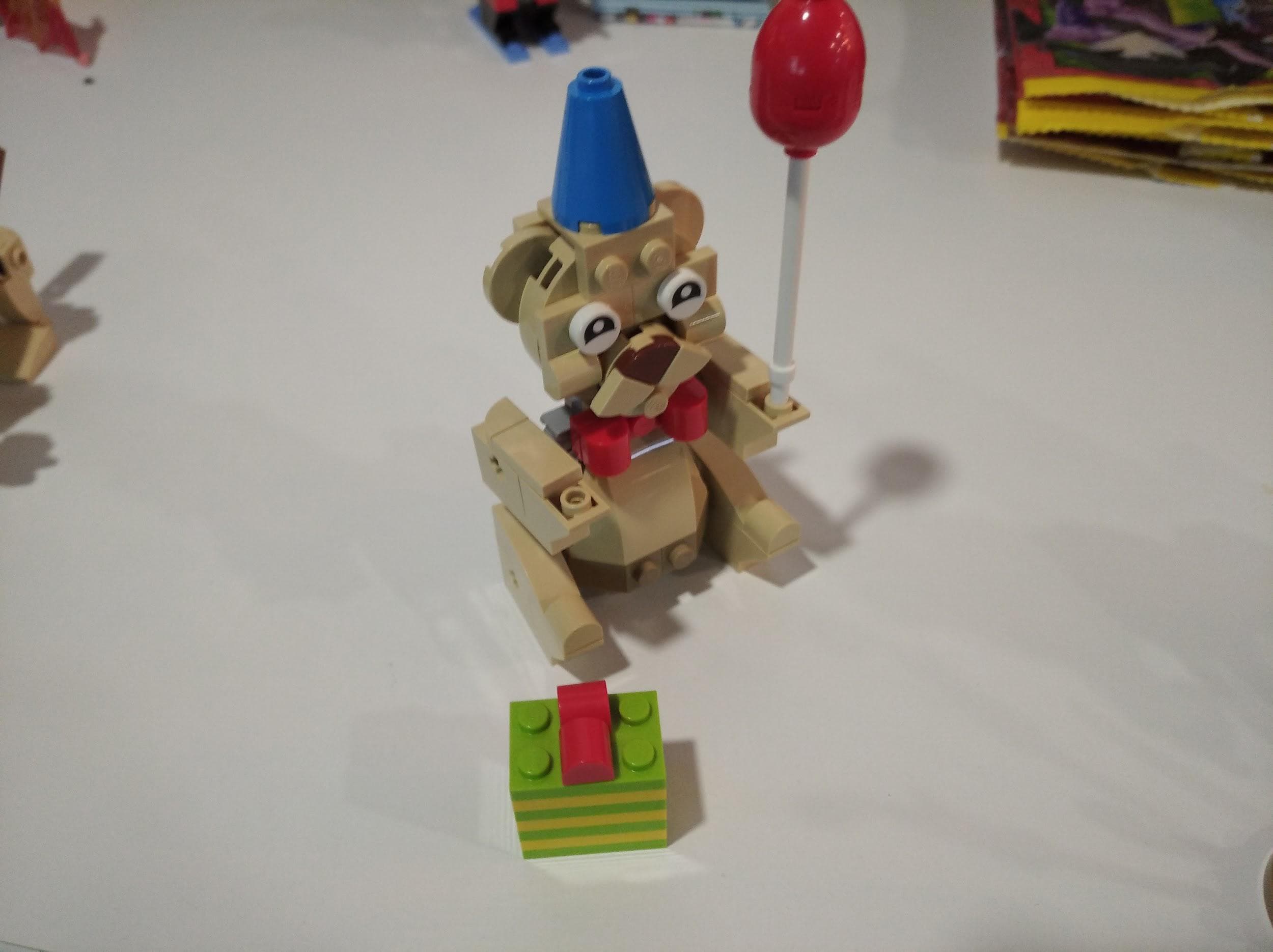 LEGO 30582 Birthday Bear