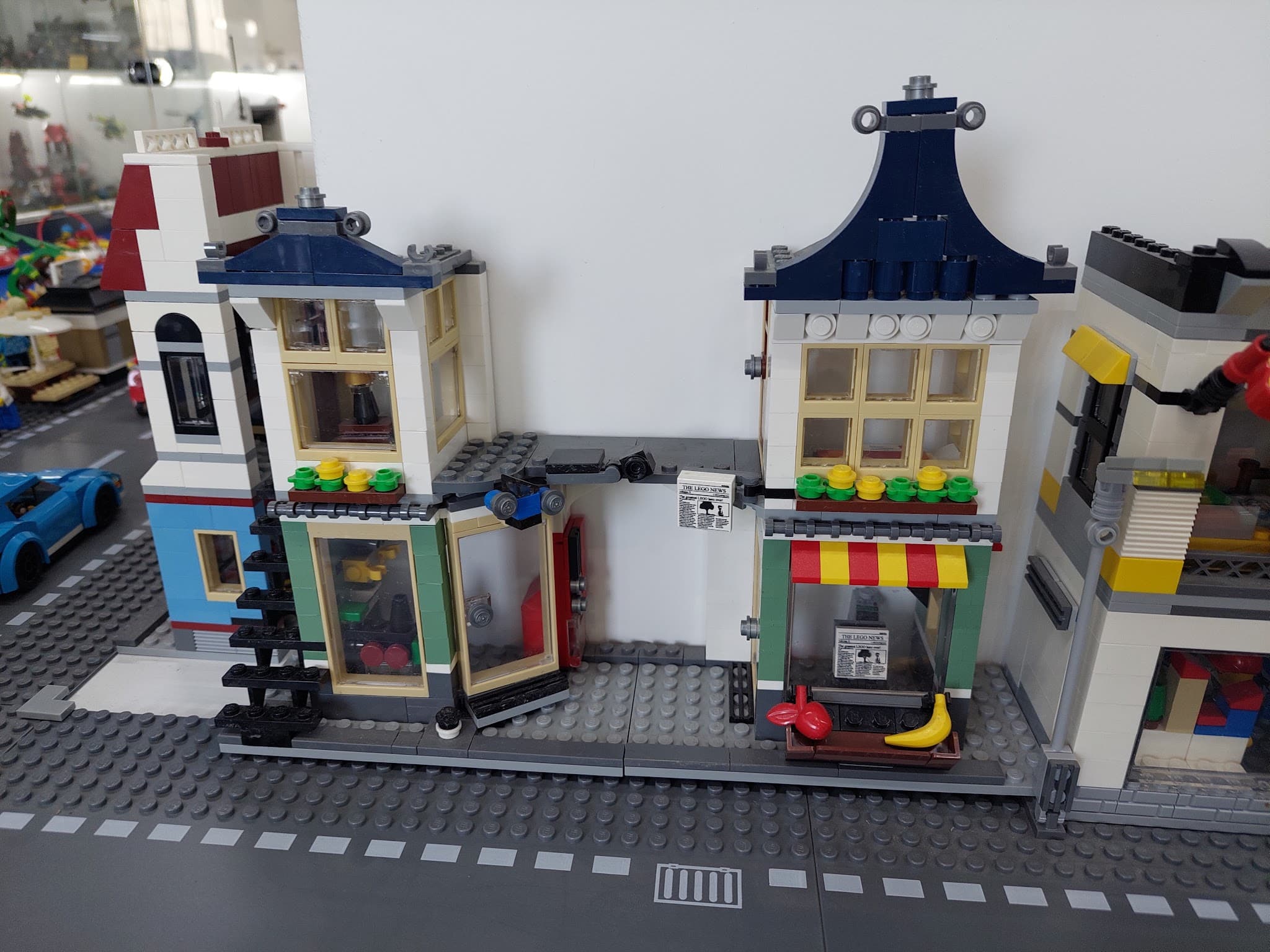 LEGO 31036 Toy & Grocery Shop