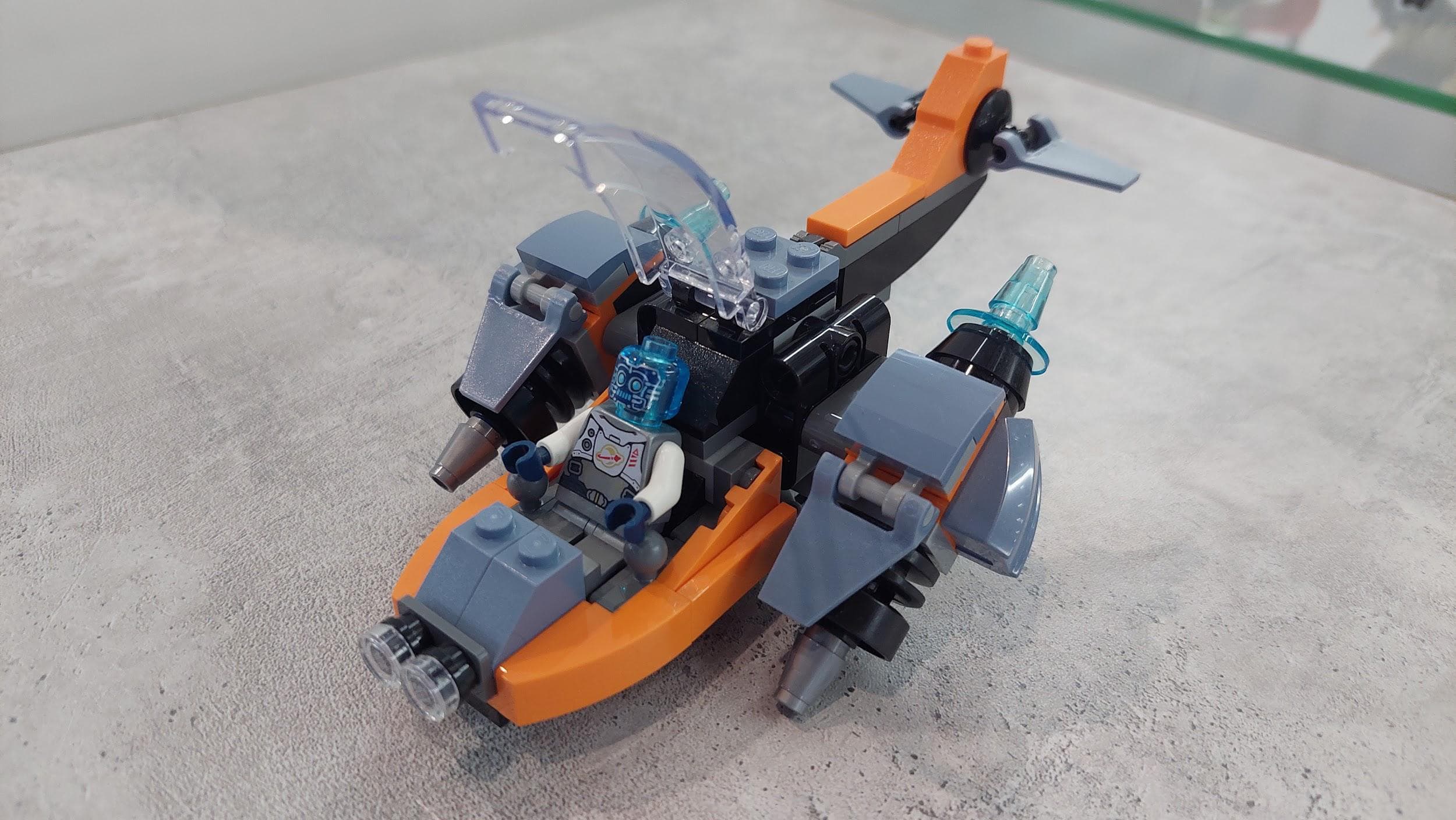 LEGO 31111 Cyber Drone