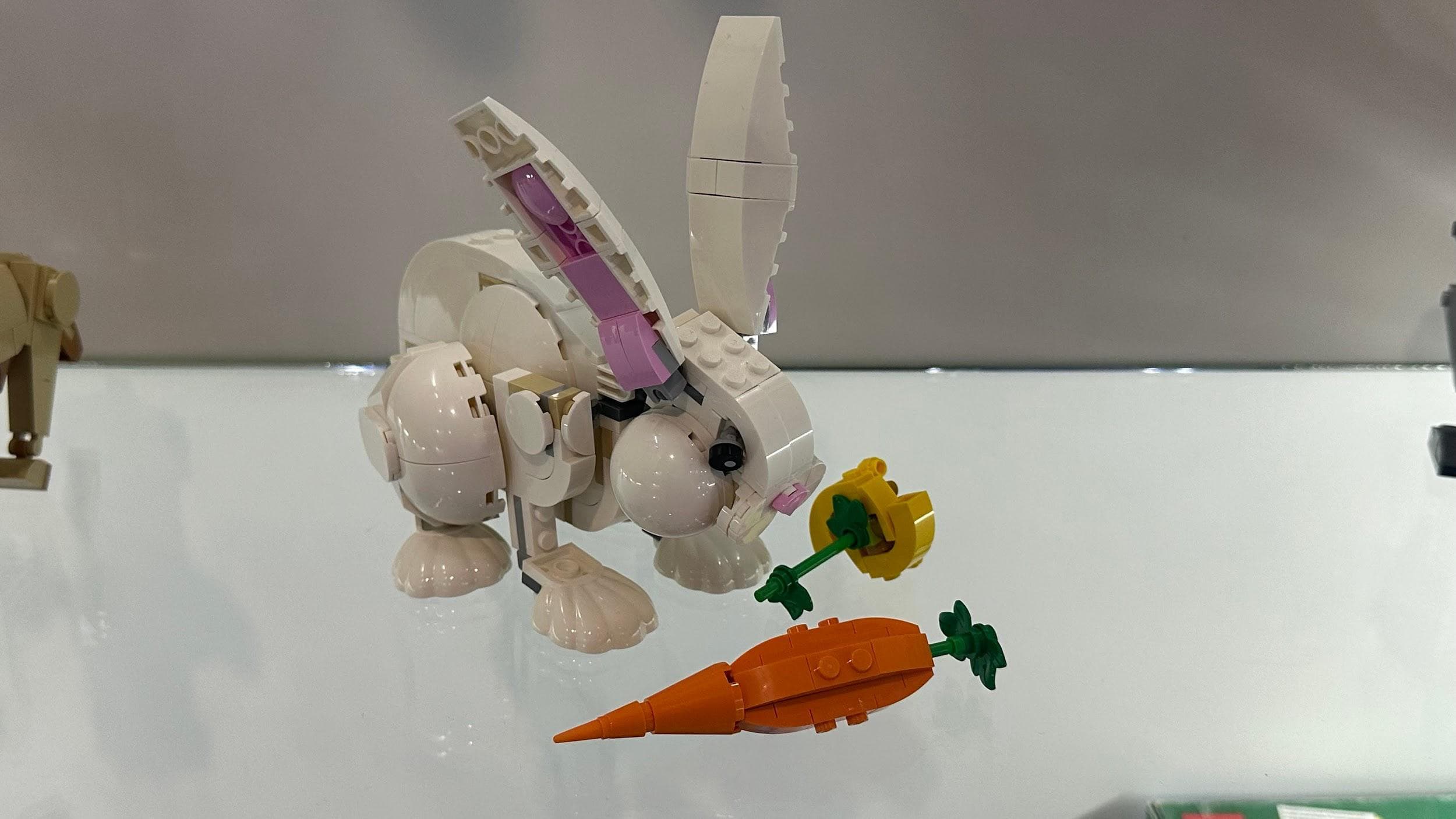 LEGO 31133 White Rabbit