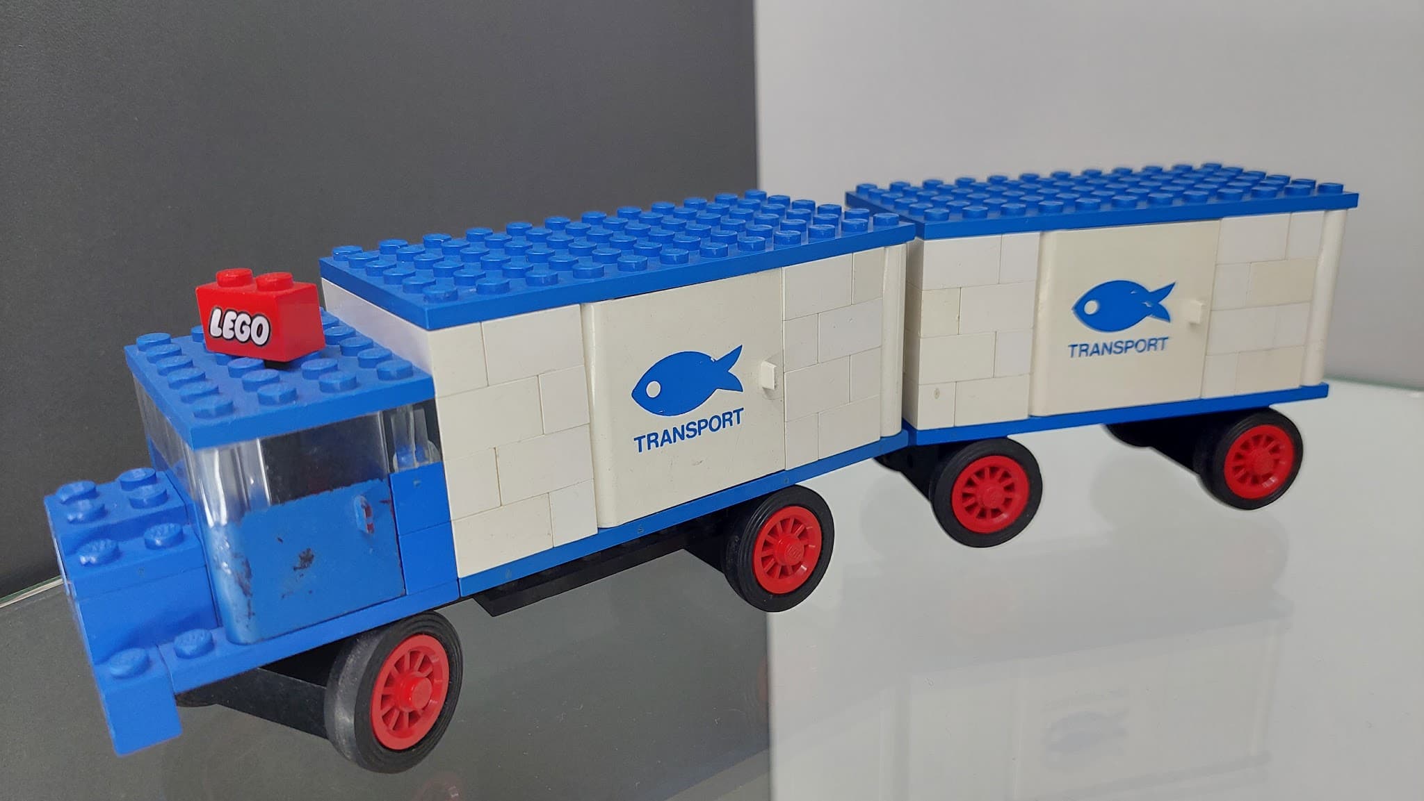LEGO 375-3 Refrigerator Truck and Trailer