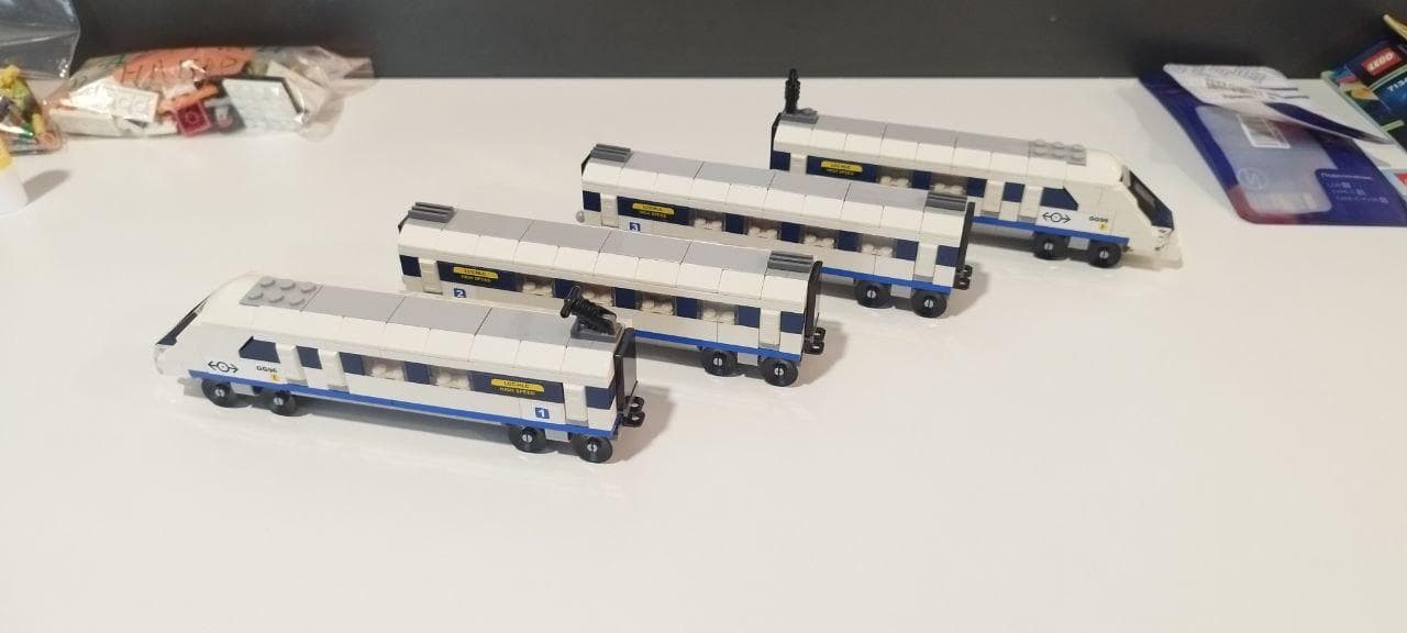 LEGO 40518 High-Speed Train