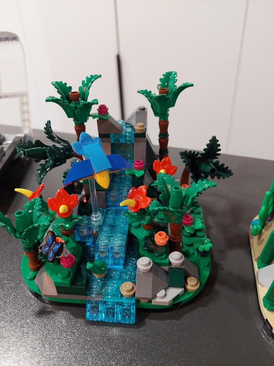 LEGO 40782 Tropical Rainforest Diorama