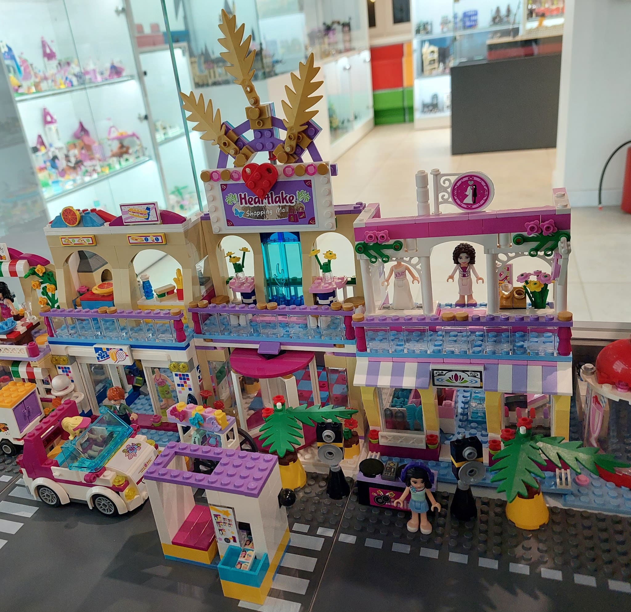 LEGO 41058 Heartlake Shopping Mall