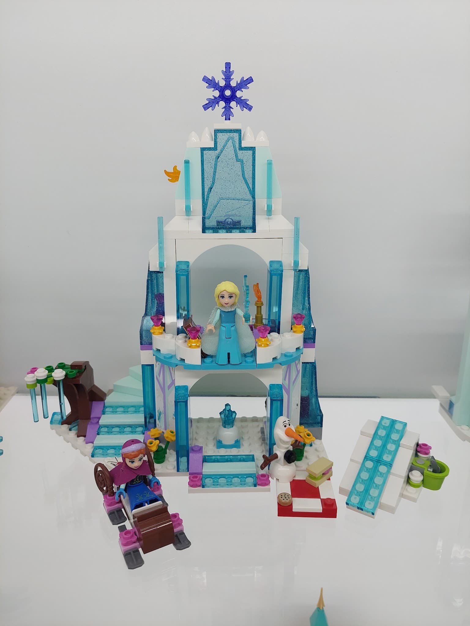 LEGO 41062 Elsa's Sparkling Ice Castle