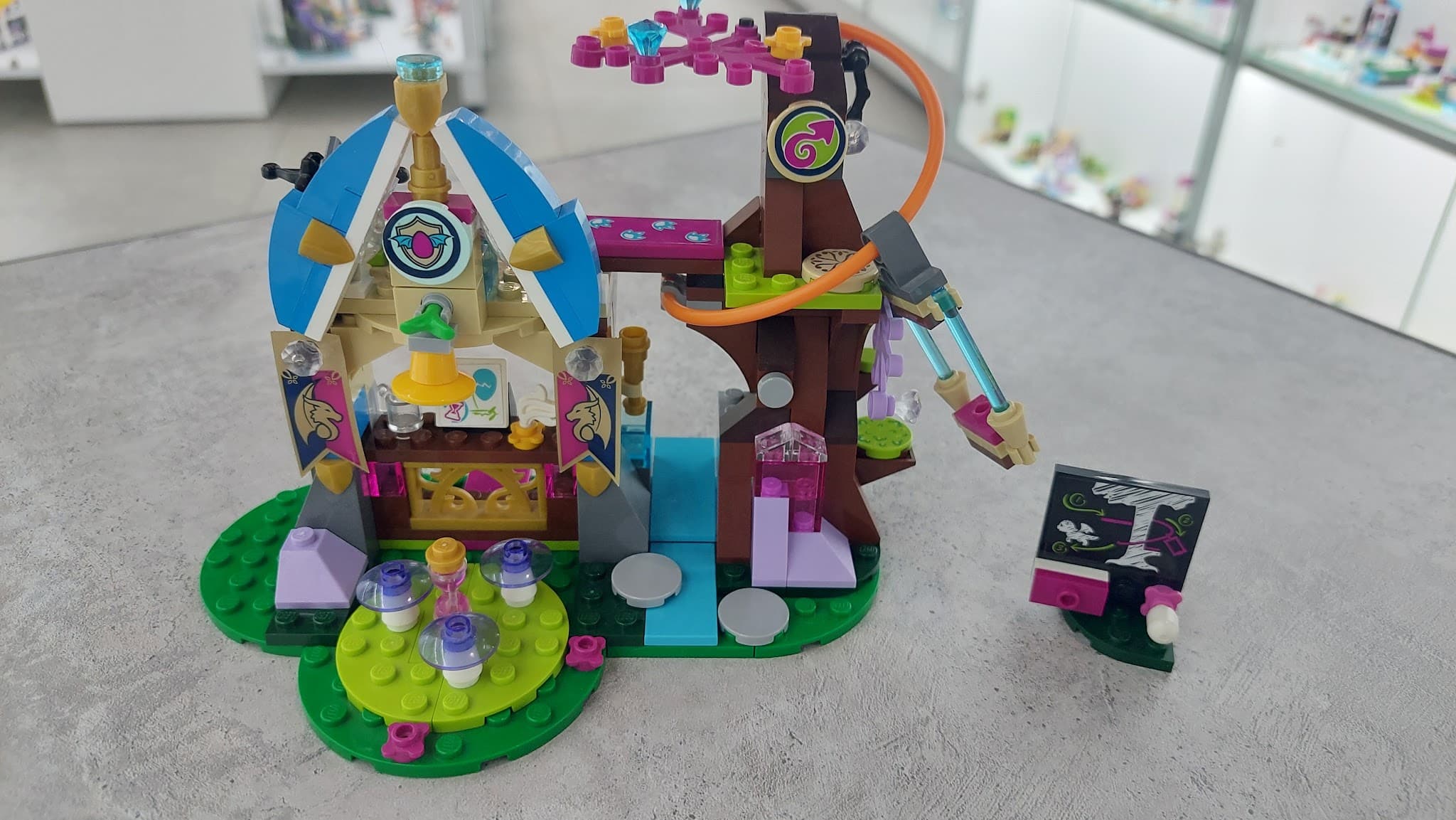 LEGO 41173 Elvendale School of Dragons