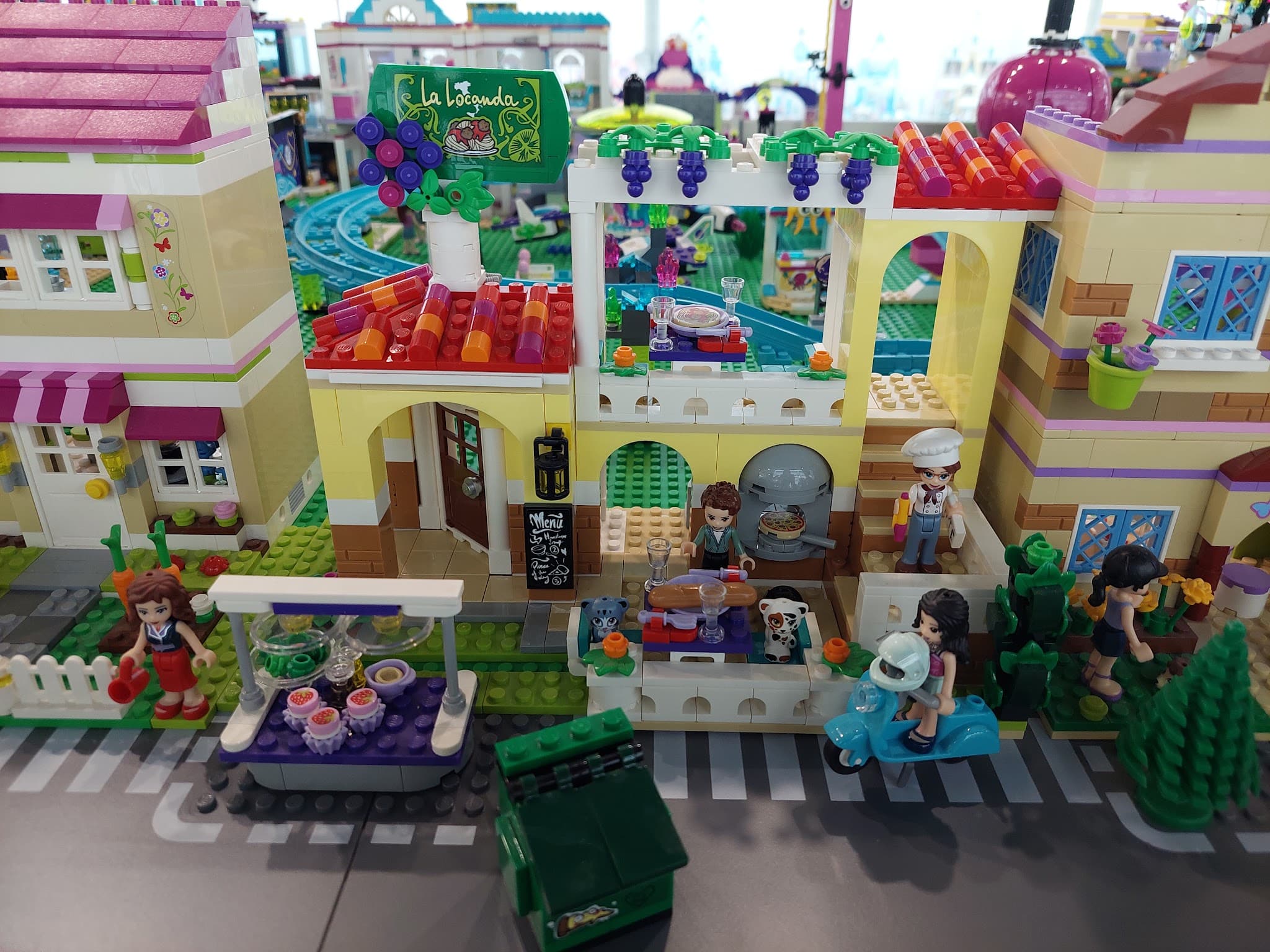 LEGO 41379 Heartlake City Restaurant
