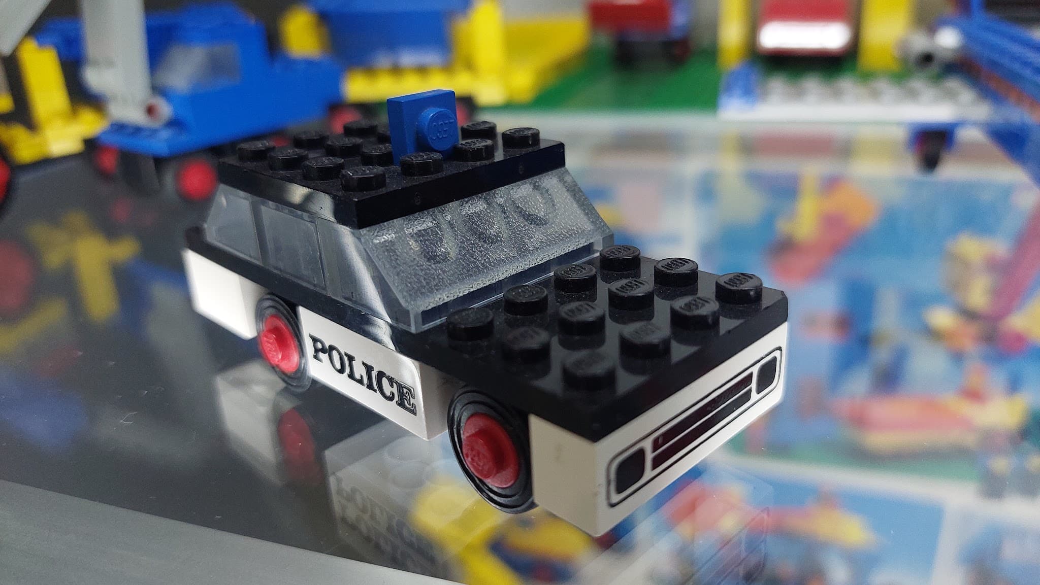 LEGO 420-1 Police Car