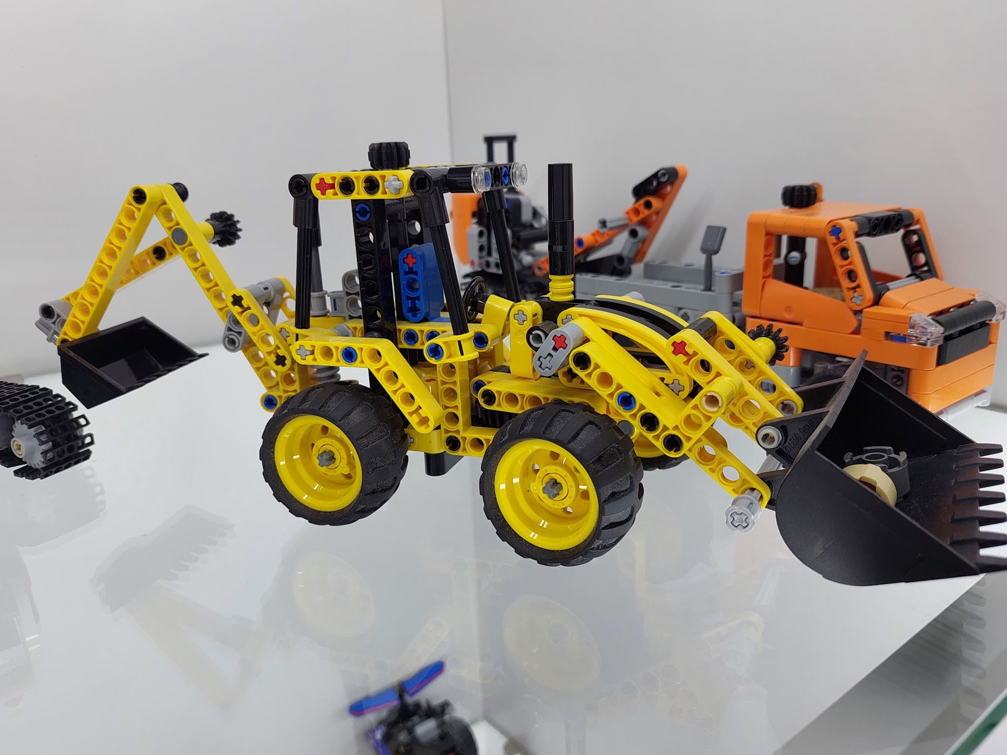 LEGO 42004 Mini Backhoe Loader