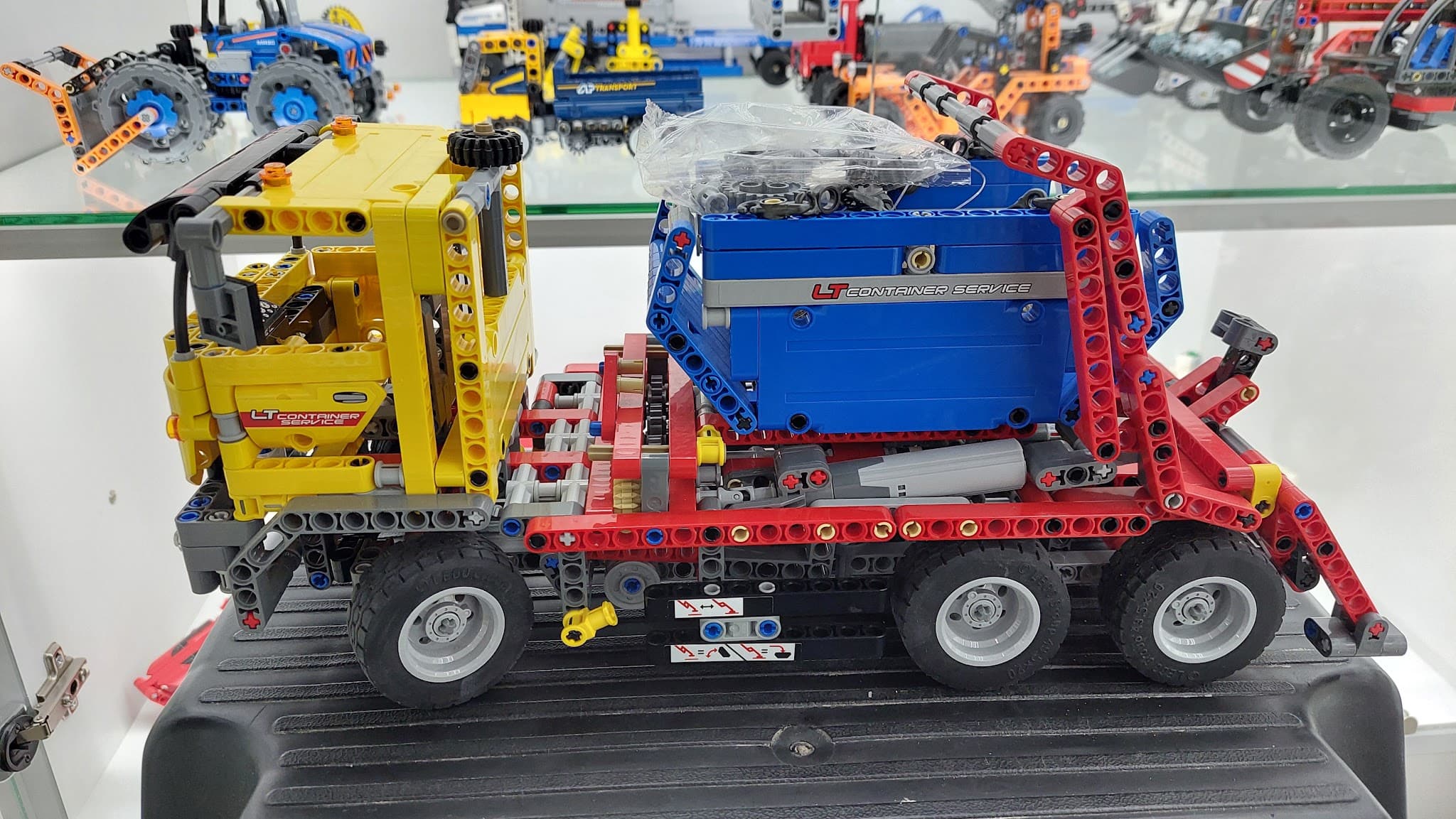 LEGO 42024 Container Truck