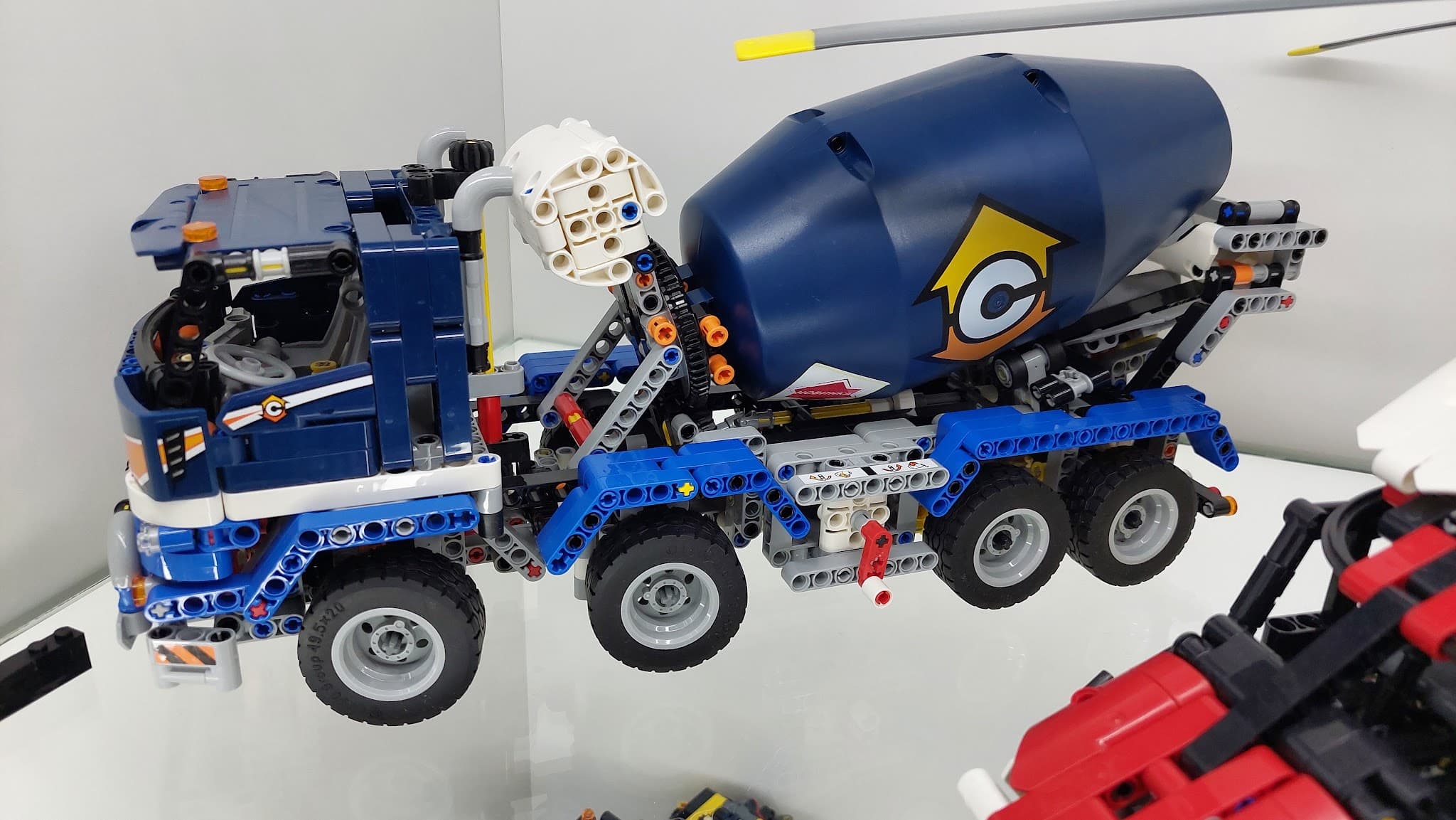 LEGO 42112 Concrete Mixer Truck