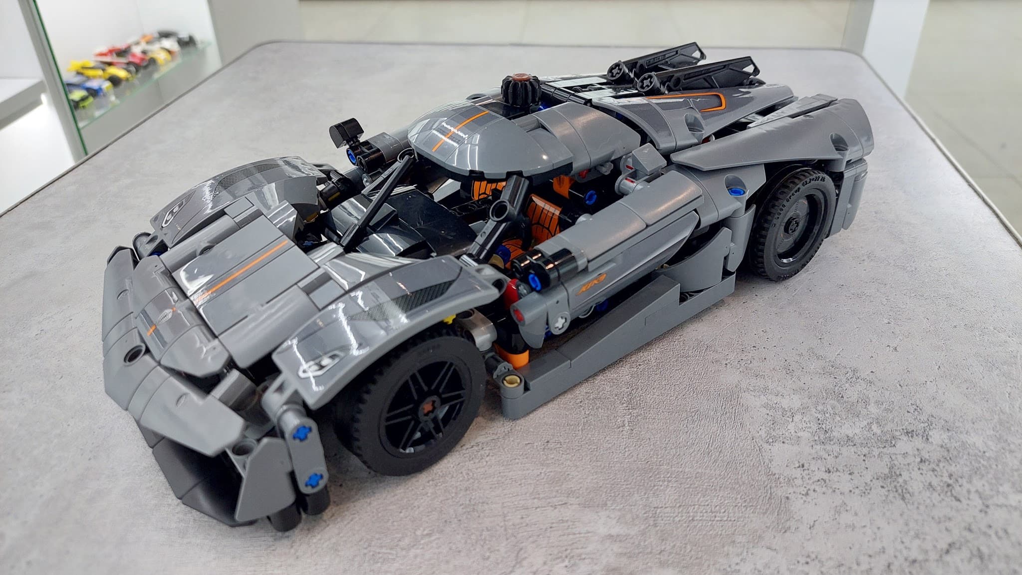 LEGO 42173 Koenigsegg Jesko Absolut Grey Hypercar