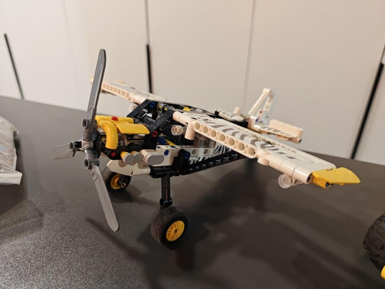 LEGO 42198 Bush Plane