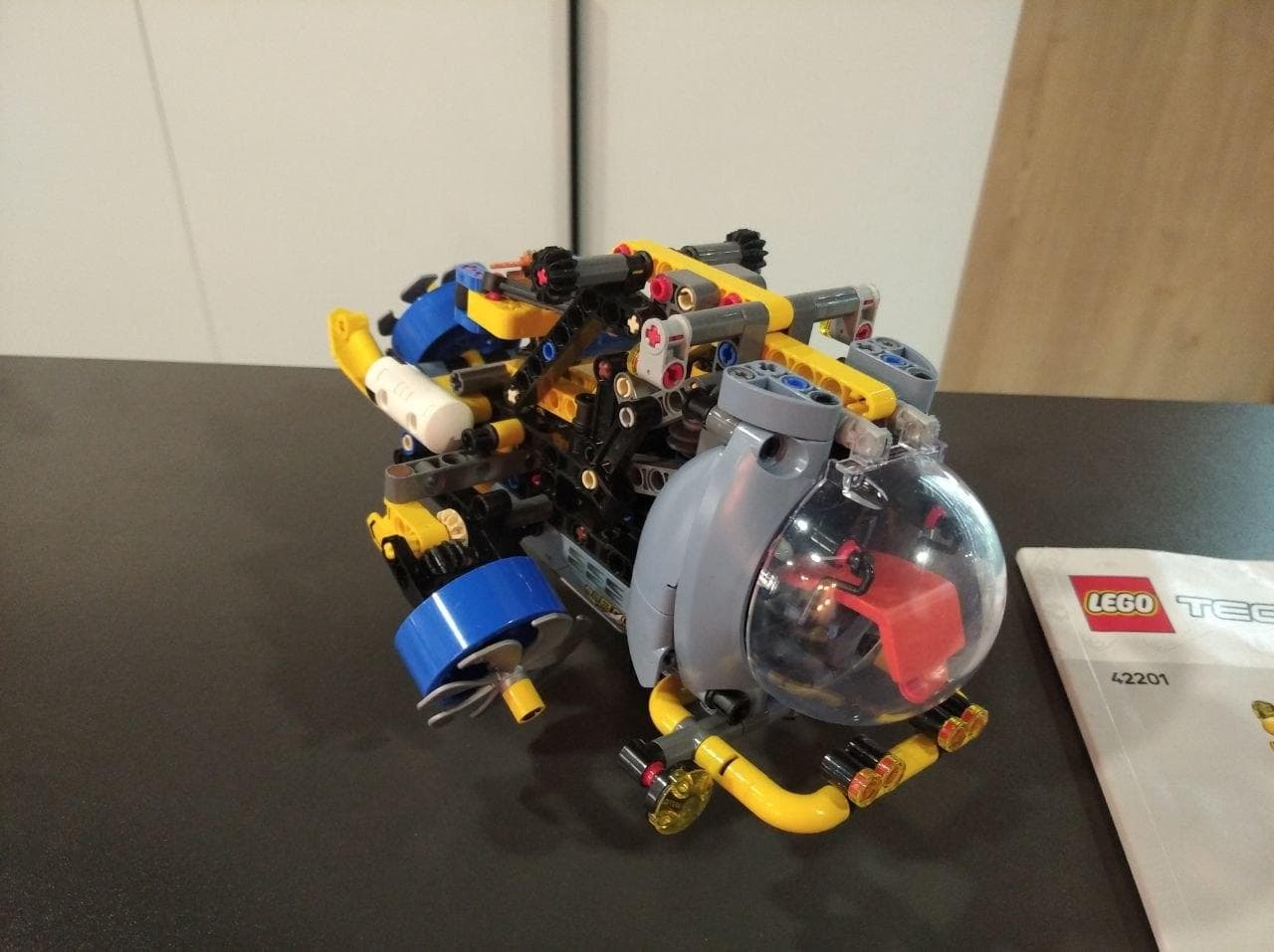 LEGO 42201 Deep-Sea Research Submarine
