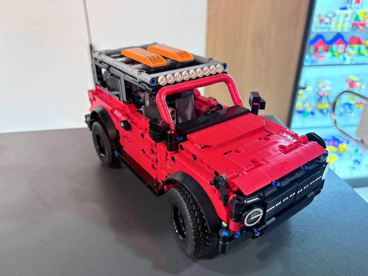 LEGO 42213 Ford Bronco SUV