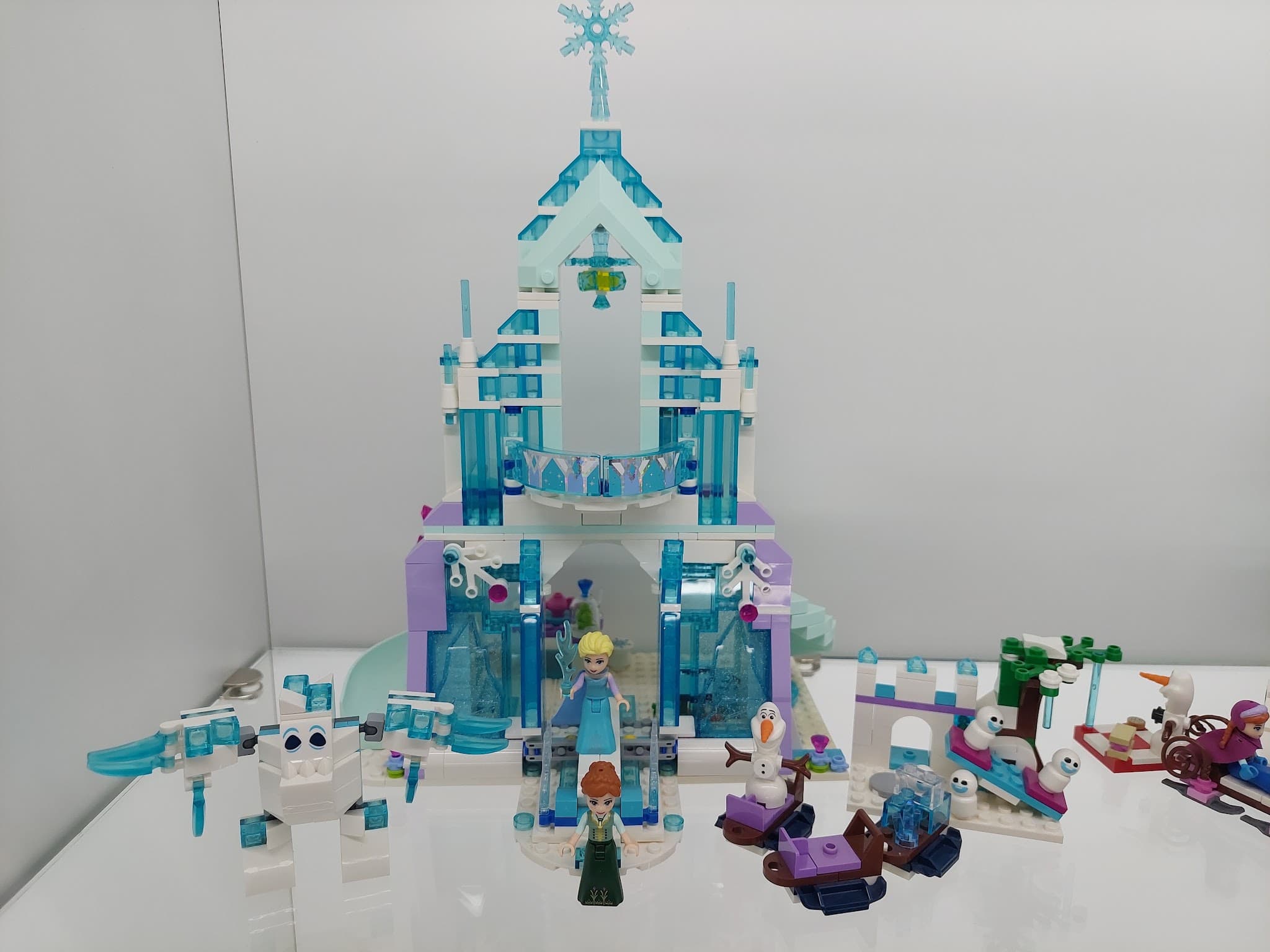 LEGO 43172 Elsa's Magical Ice Palace